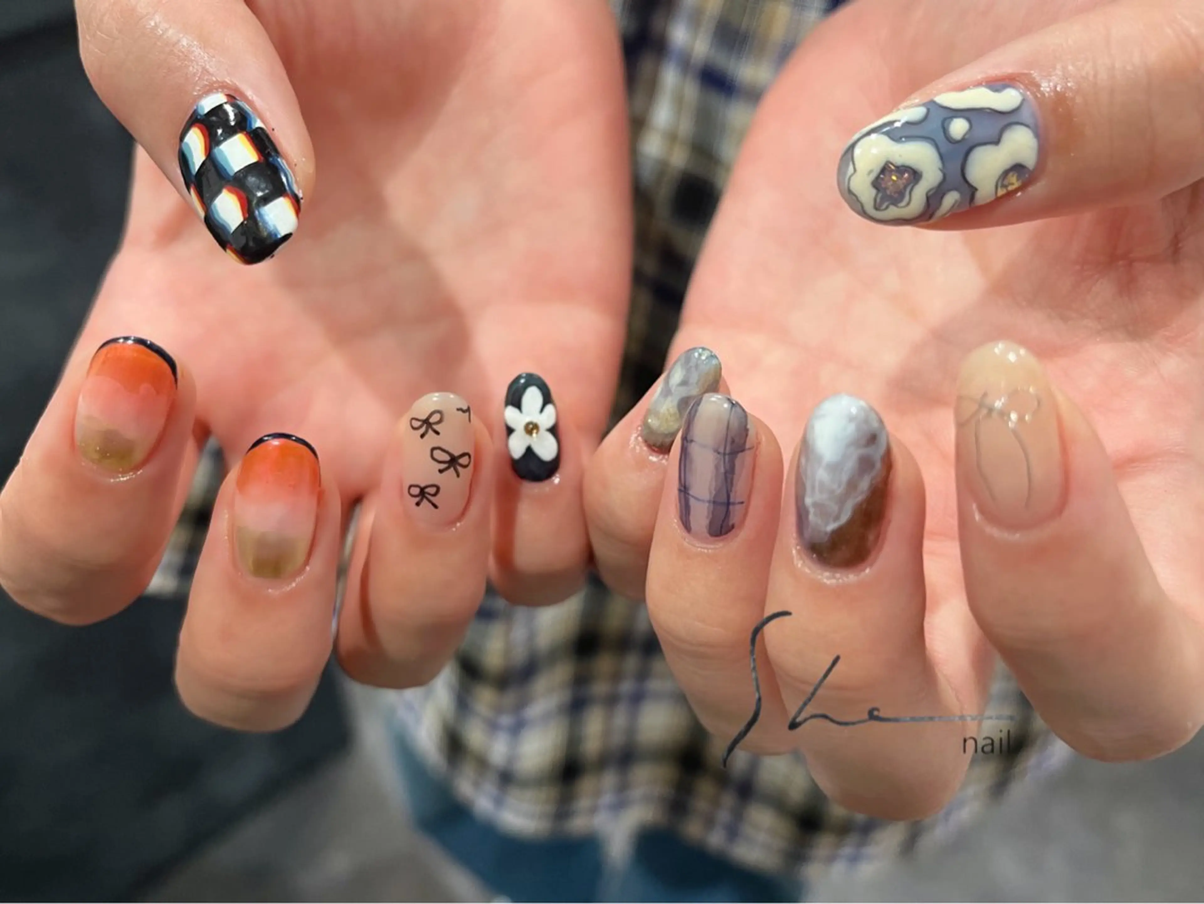 ミディアム ハンドネイル SHE所属・SHE adusaのネイルデザイン