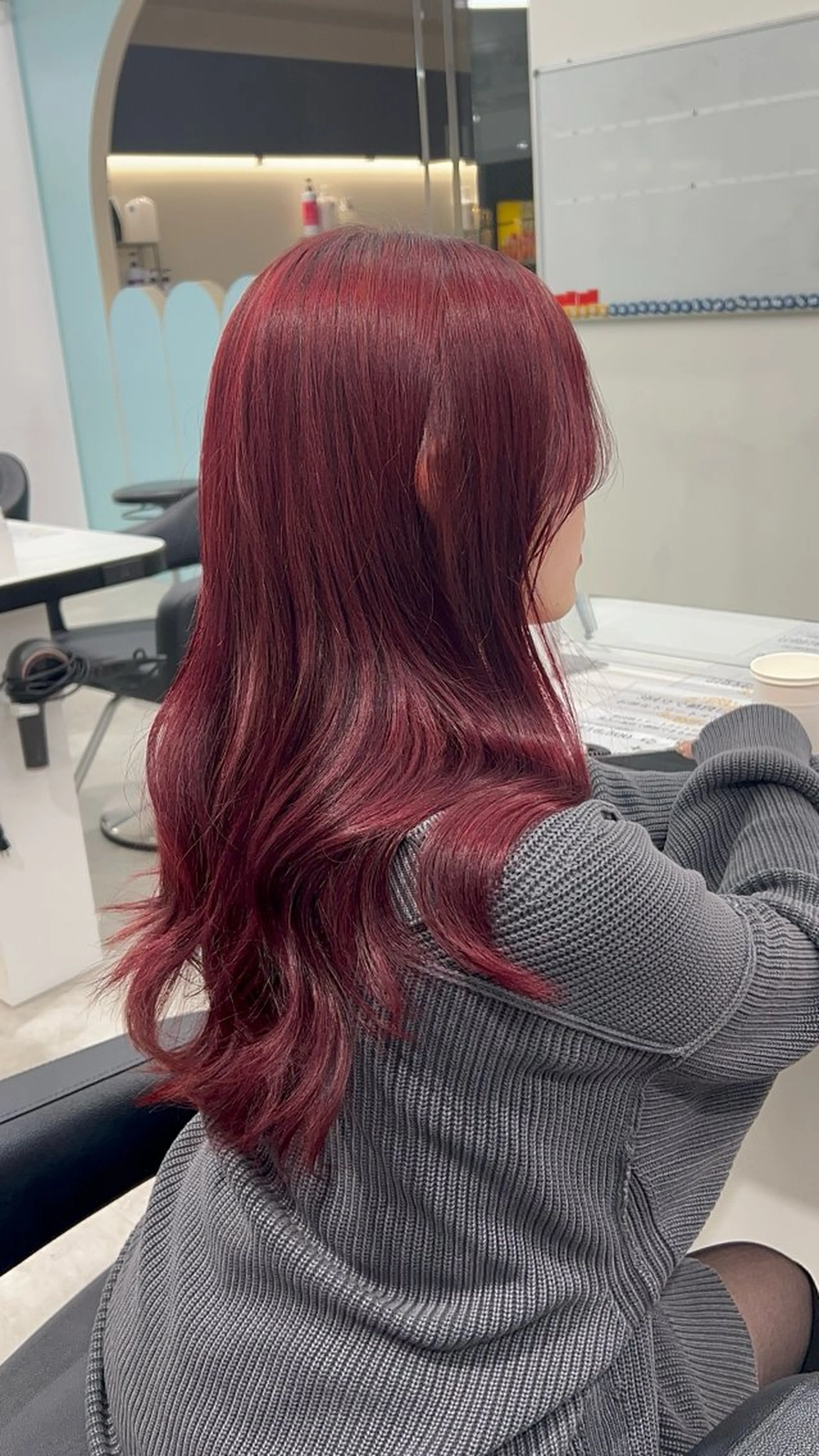 ロング カラー ヘアカラー トリートメント ヘッドスパ エフェクトブリーチ／ レイヤーカット／翔のヘアスタイル