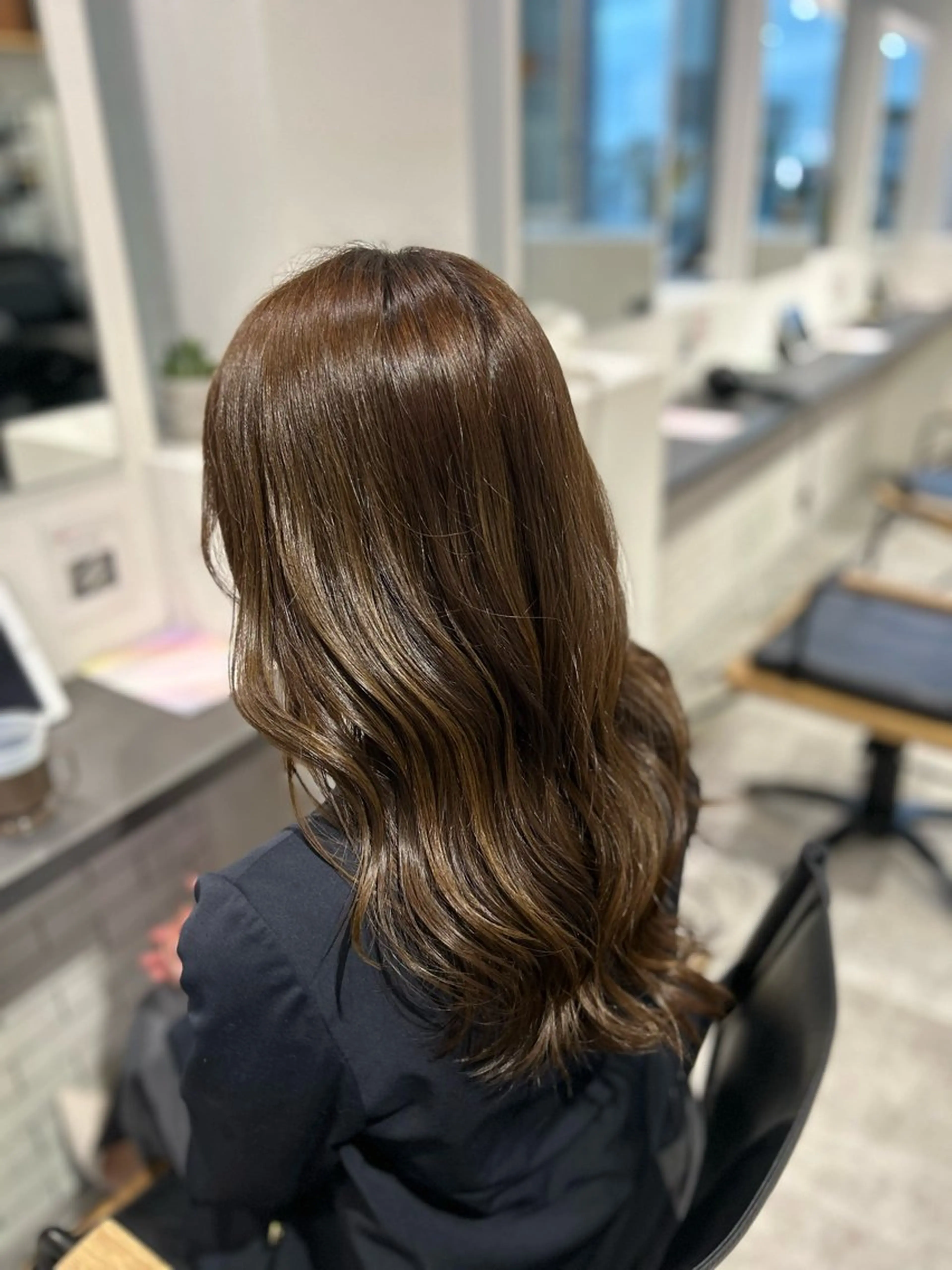 ロング カラー ブリーチ/ベージュ /レイヤー/ひよりのヘアスタイル