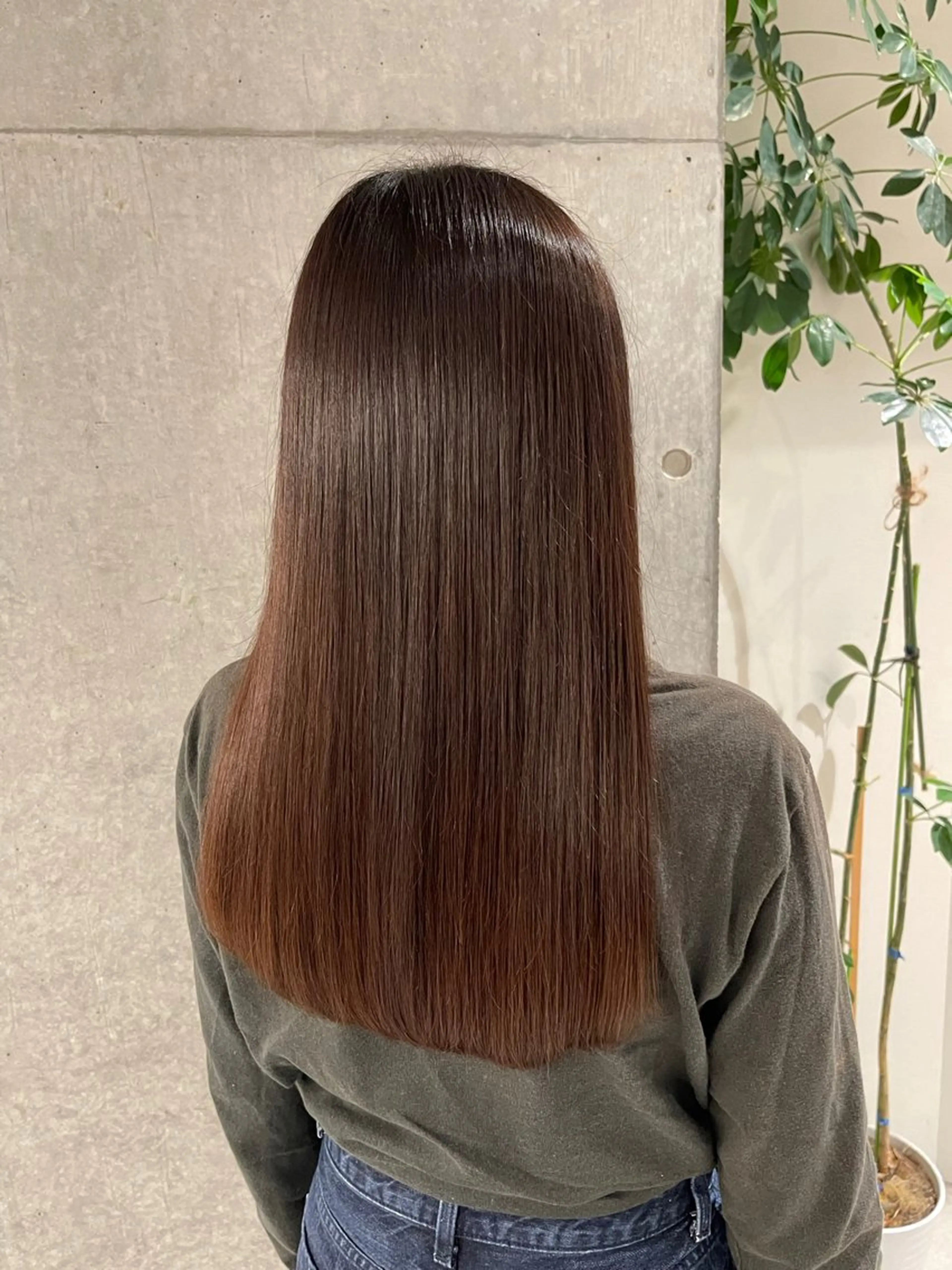 ロング カット 縮毛矯正 トリートメント 💎 透明感カラー ✨Erina 💎のヘアスタイル