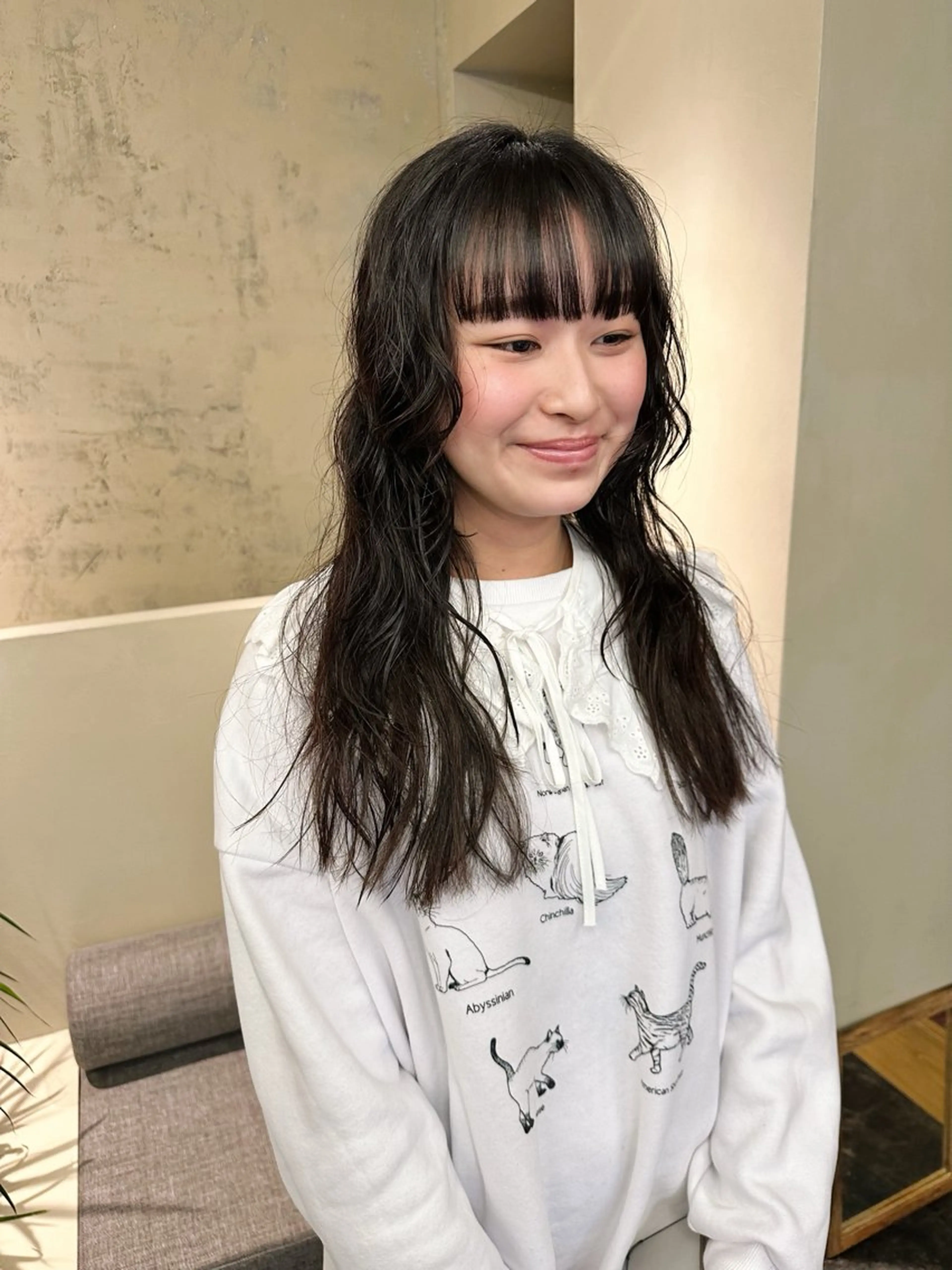 ロング カラー パーマ ロング カット yupi🐈‍⬛ レイヤー/パーマのヘアスタイル