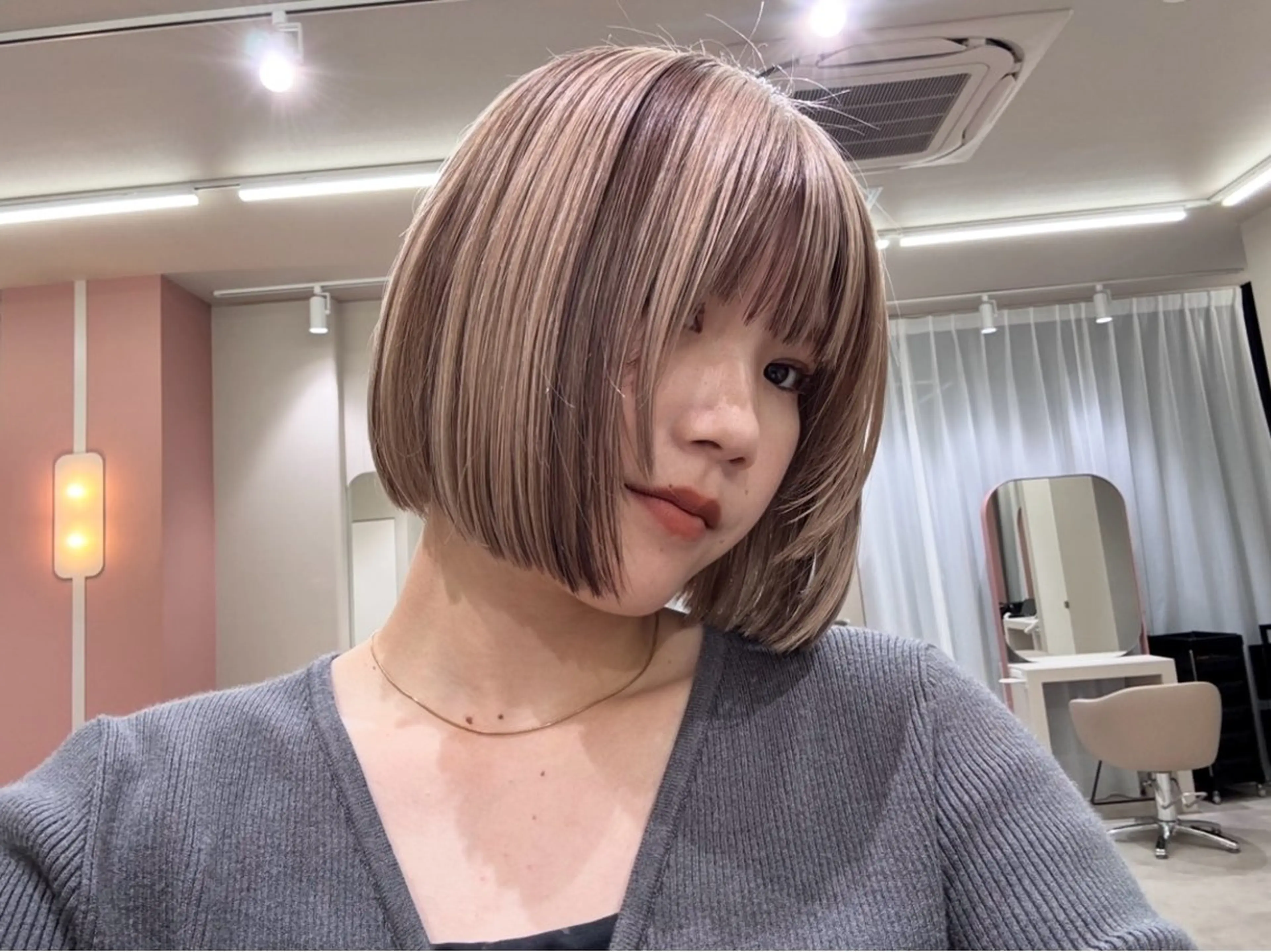 ショート カット ヘアカラー トリートメント ボブ/色素薄めカラー RISAのヘアスタイル