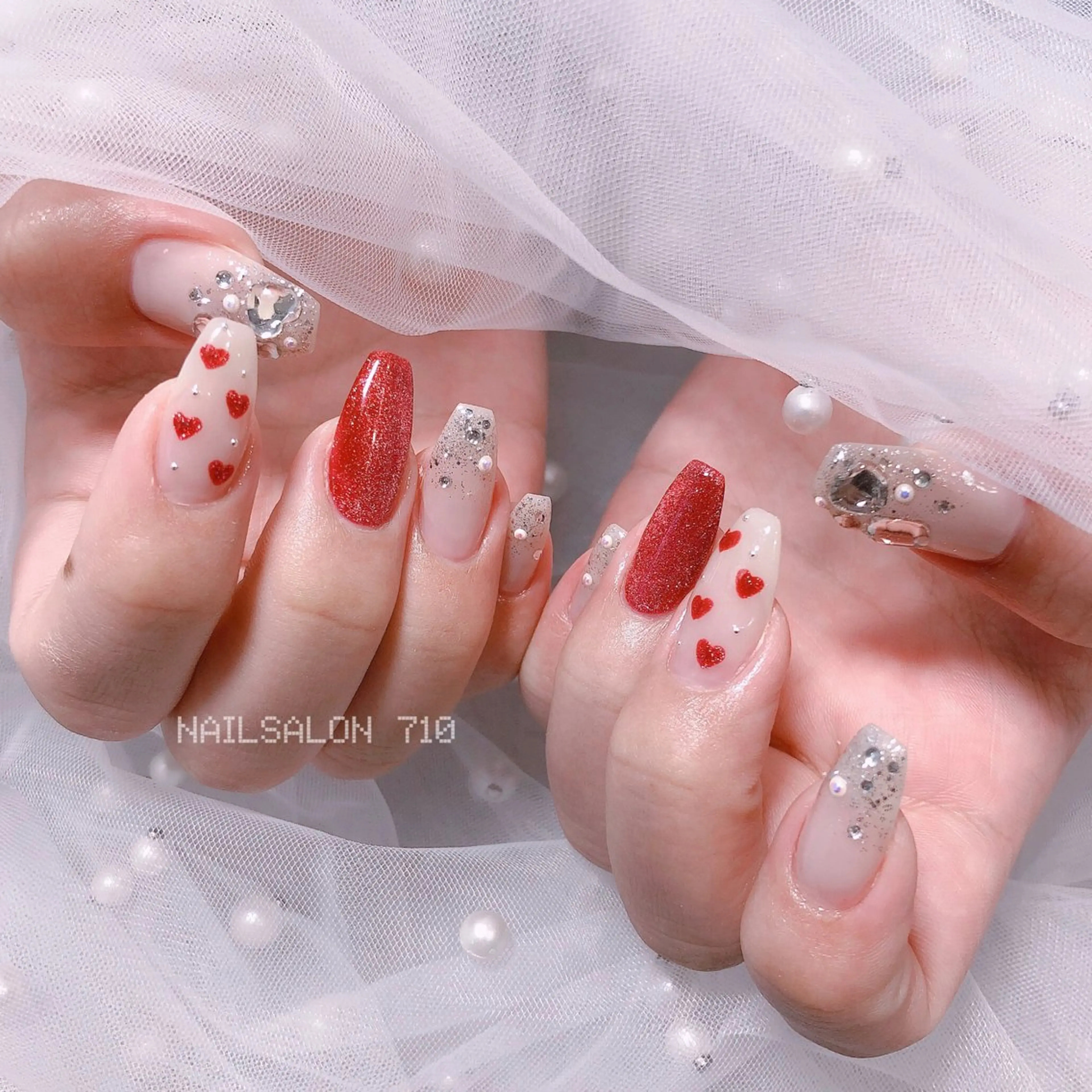 ネイル ハンドネイル フットネイル ナナイチゼロ I.Naoのネイルデザイン