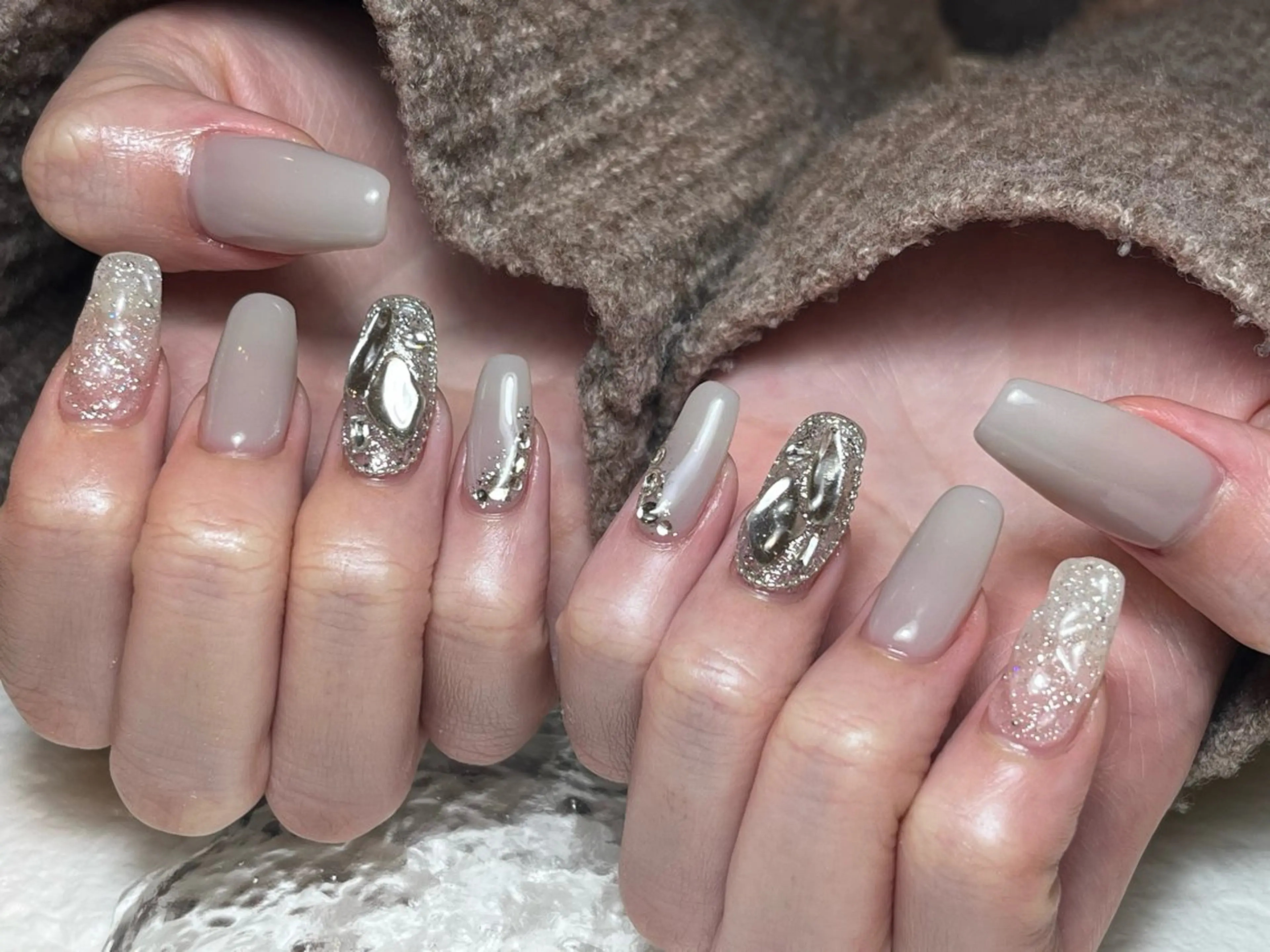 ネイル ストーンネイル ハンドネイル A nail studio☺︎のネイルデザイン