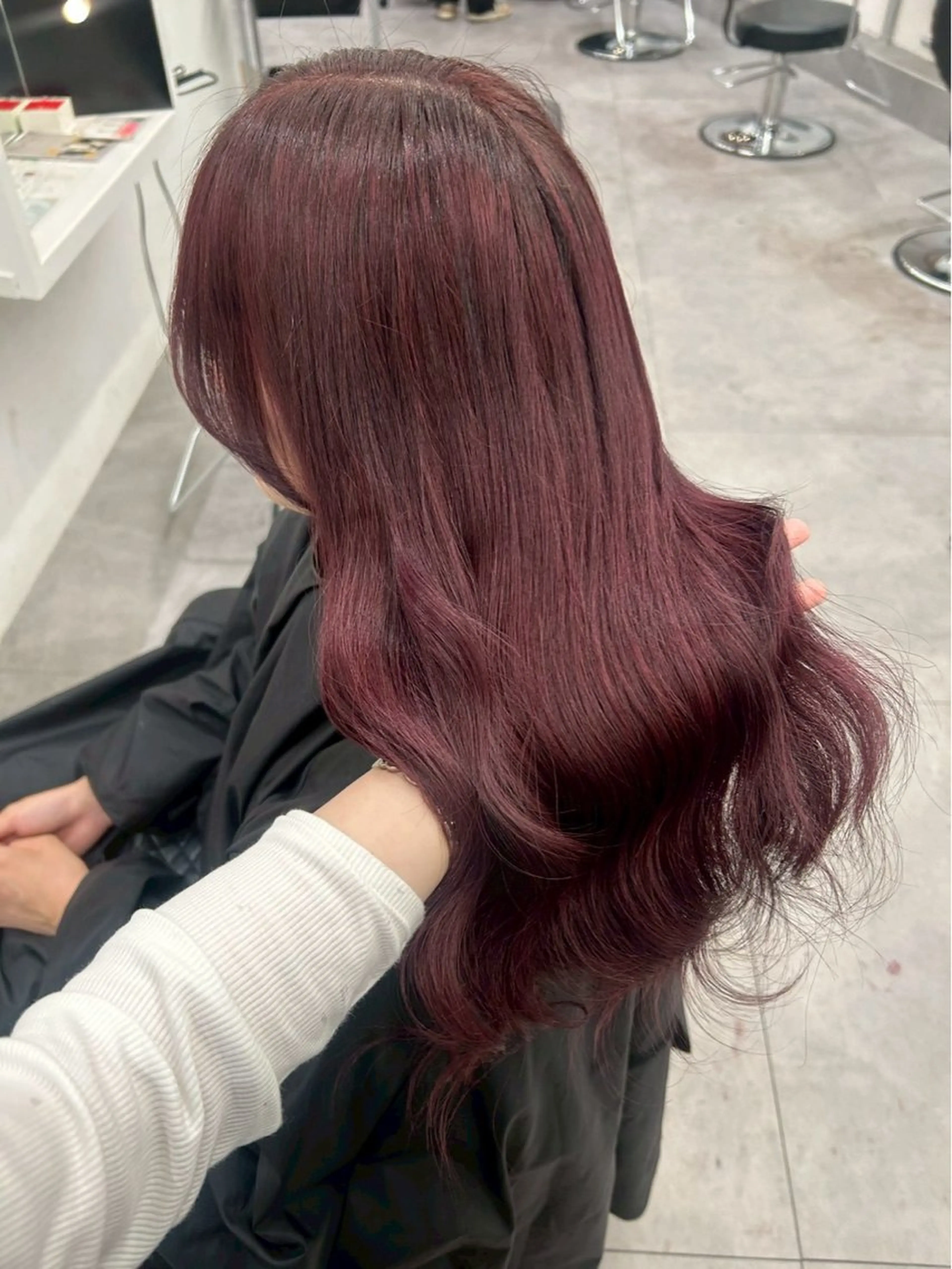 ロング カラー ベージュカラー ブリーチ ダブルカラー グレージュ ラベンダーカラー ioe 茶屋町のヘアスタイル