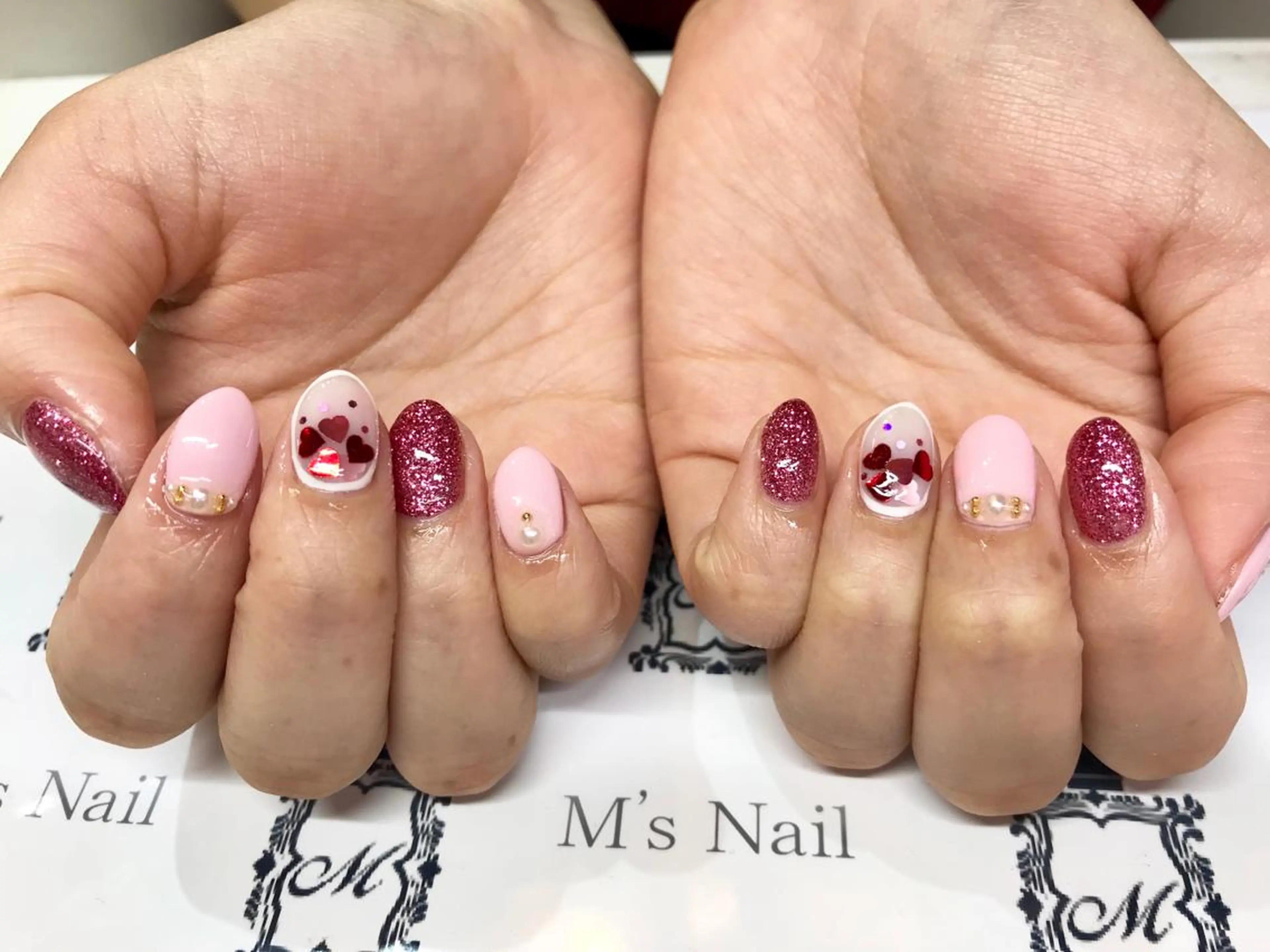 ネイル アートネイル ハート バレンタイン M's nail所属・M's nail ..のネイルデザイン