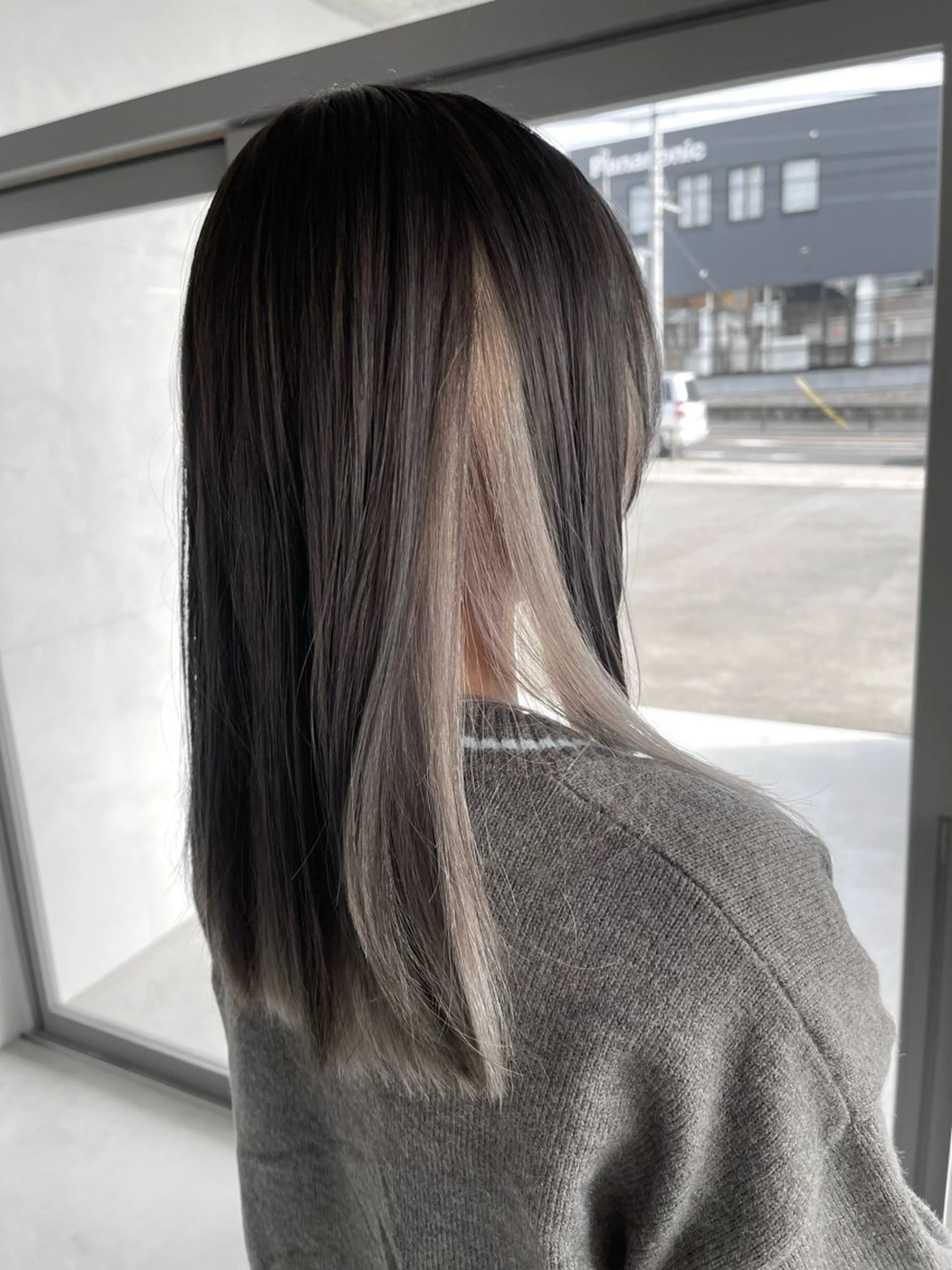 セミロング カラー 柴田泰秀sotti. 髪質改善/ブリーチのヘアスタイル