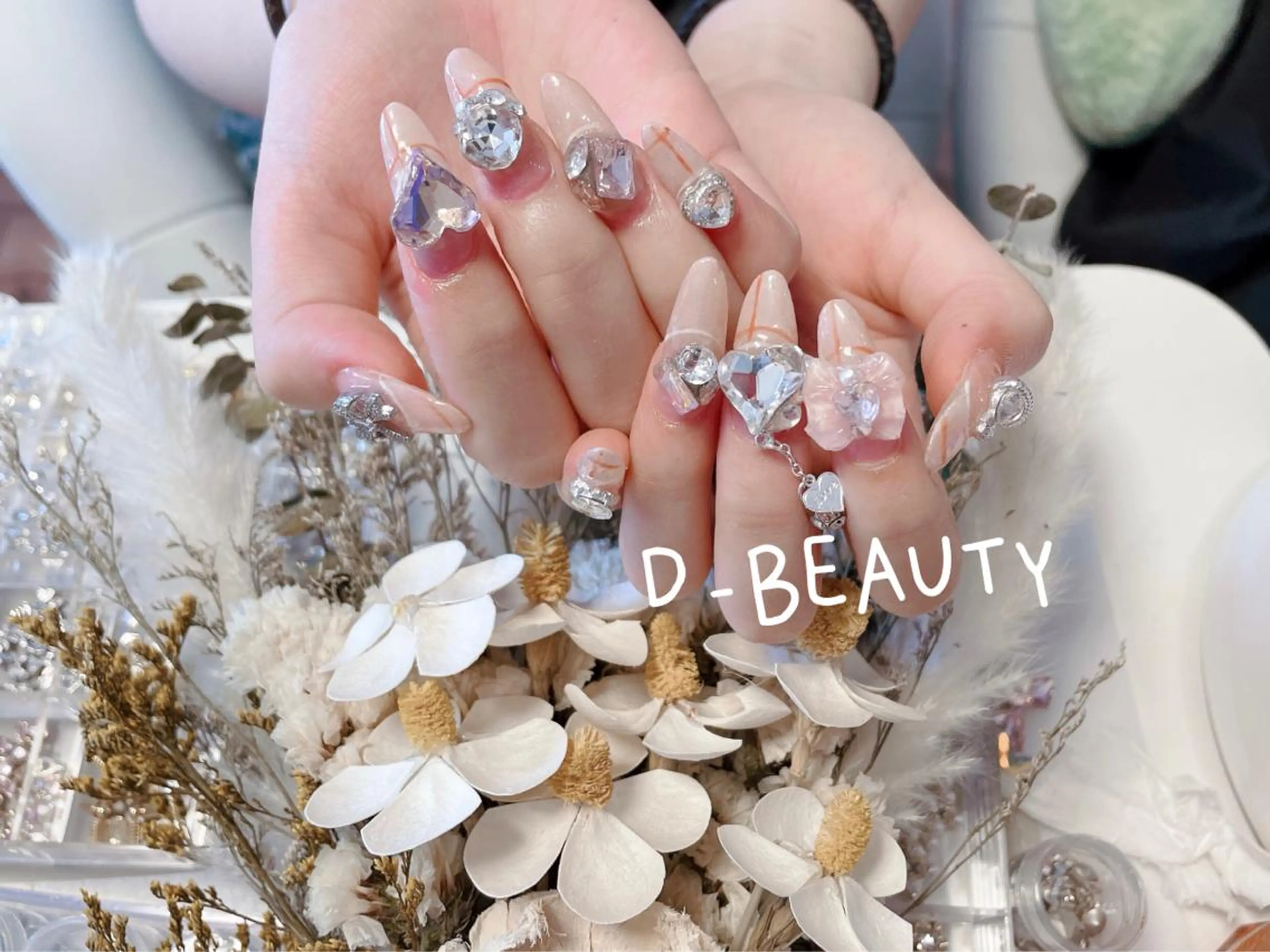 ネイル D-BEAUTY Nailsalonのネイルデザイン