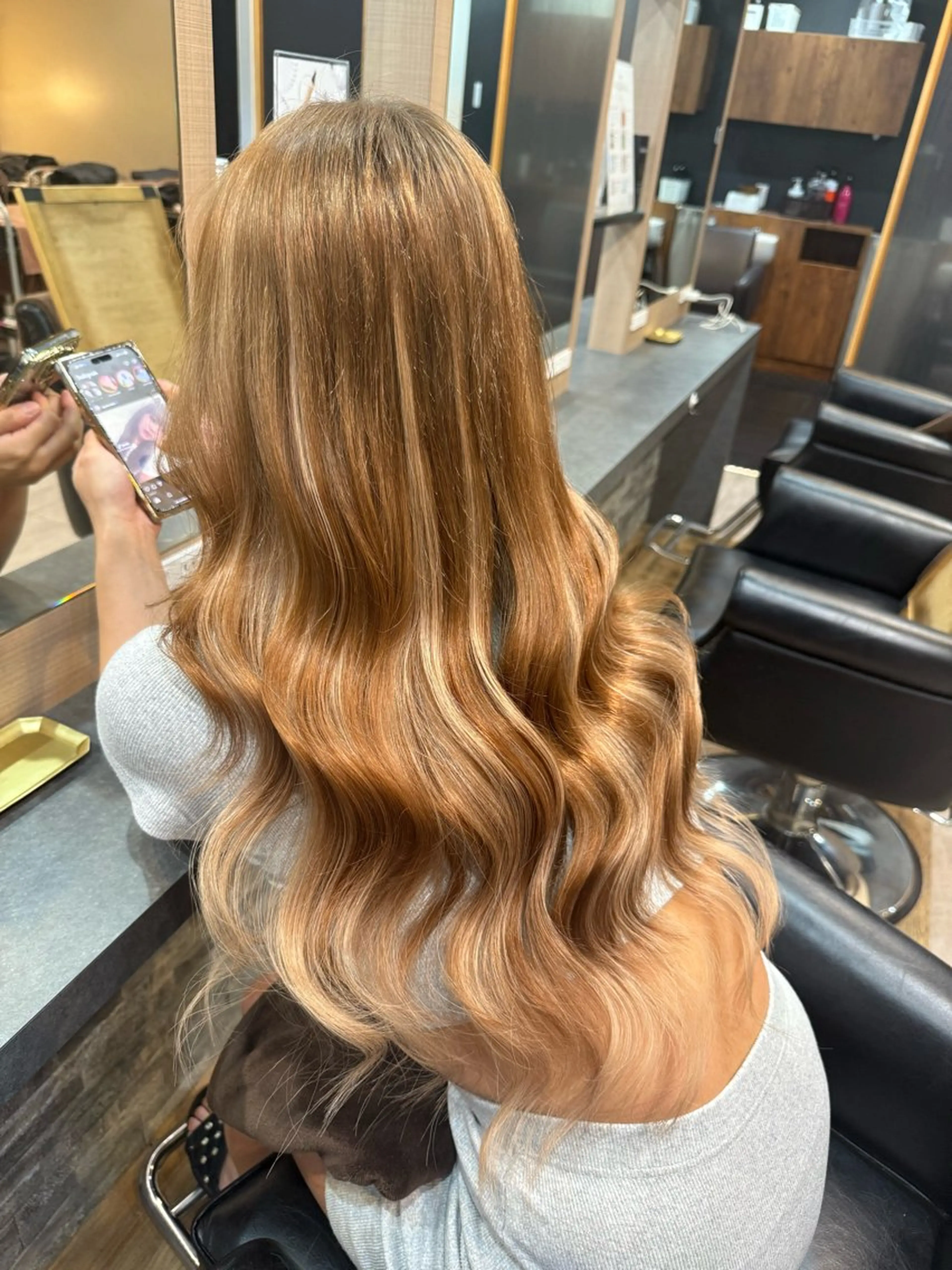 ロング カット ヘアカラー エクステ ハイトーン&エクステ /RIE🌻のヘアスタイル