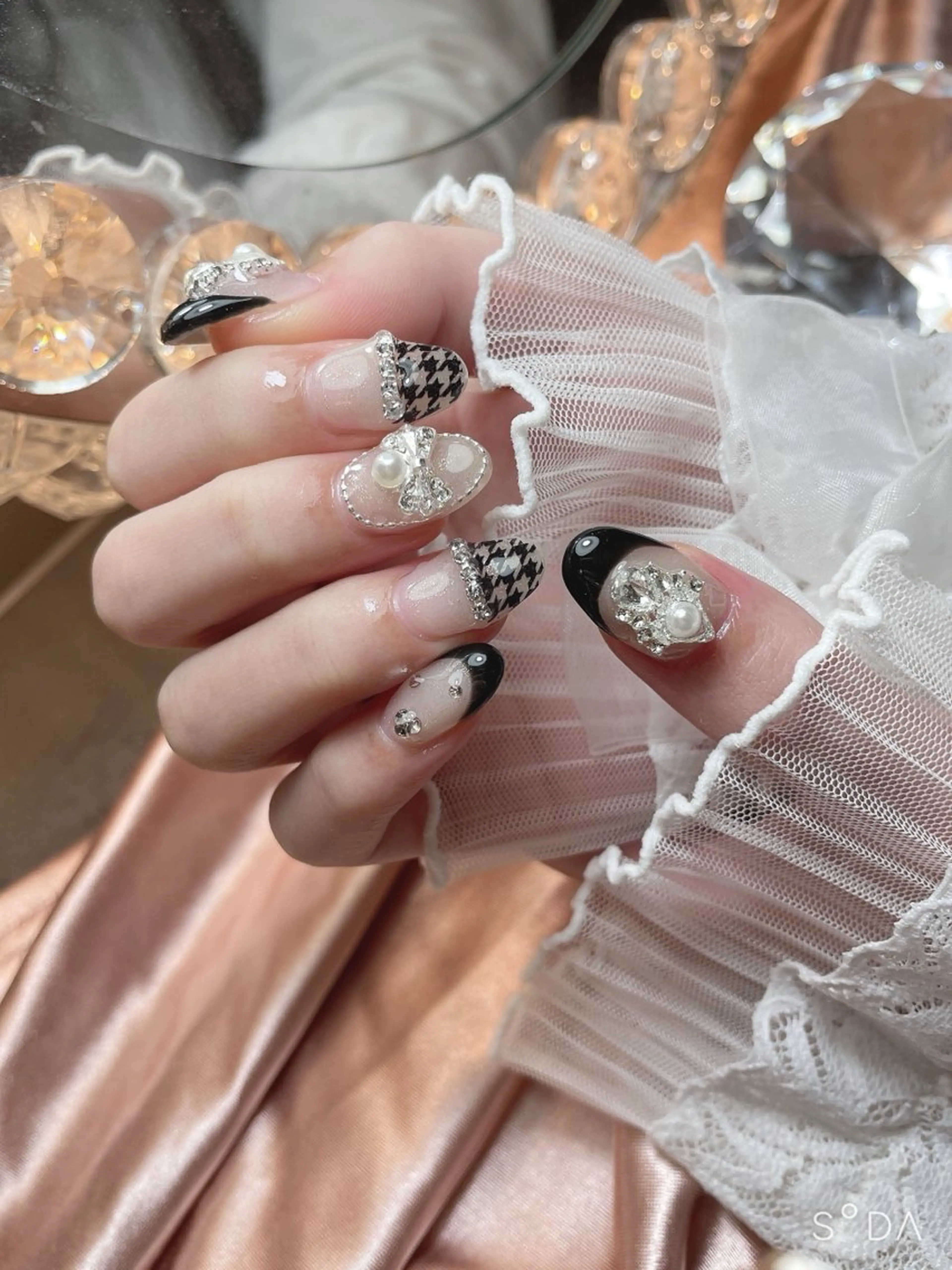 ネイル 23時まで❤︎韓国、 ワンホンネイルのネイルデザイン