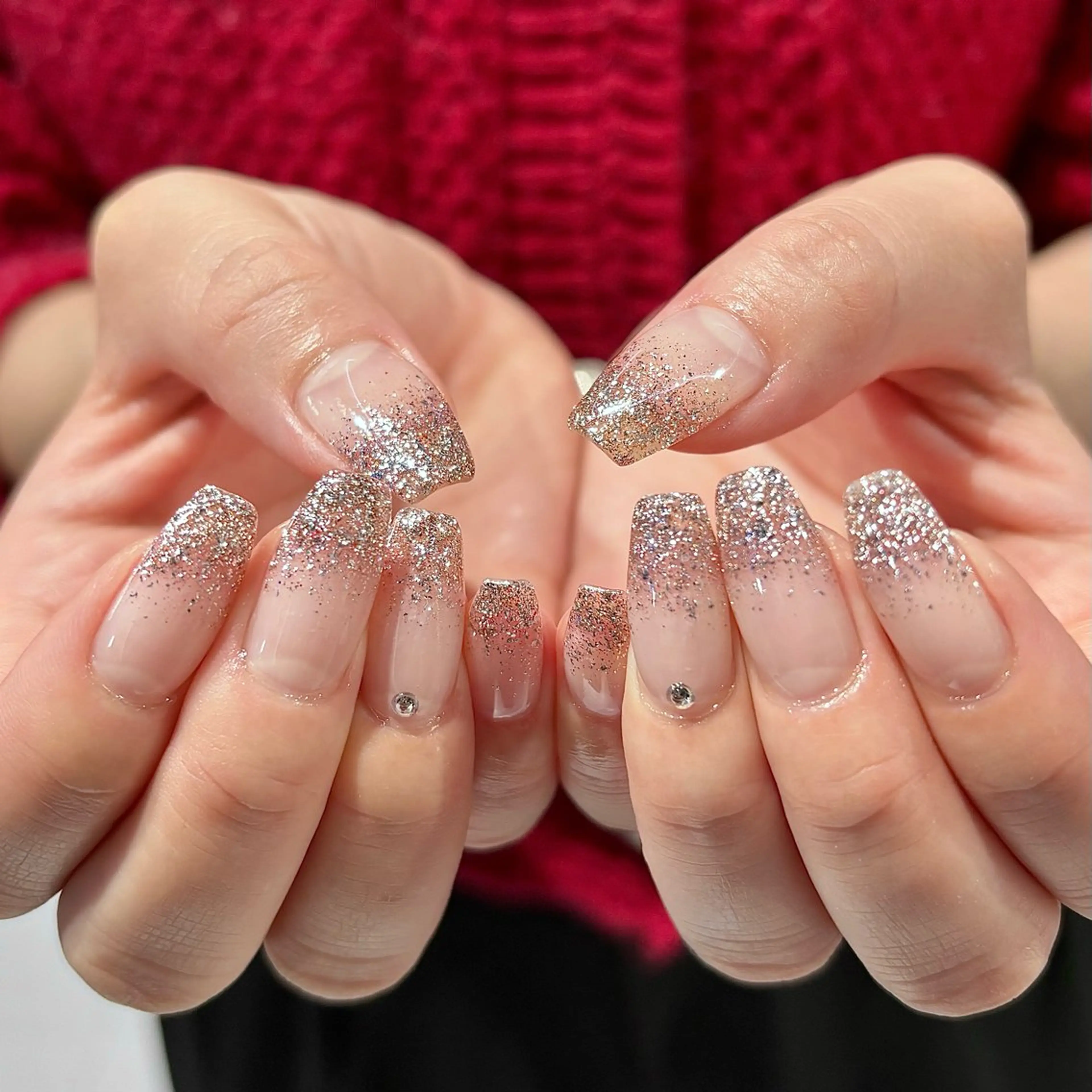 ネイル グラデーション ラメ(グリッター) ラメグラデーション 冬ネイル CLALA Makoのネイルデザイン