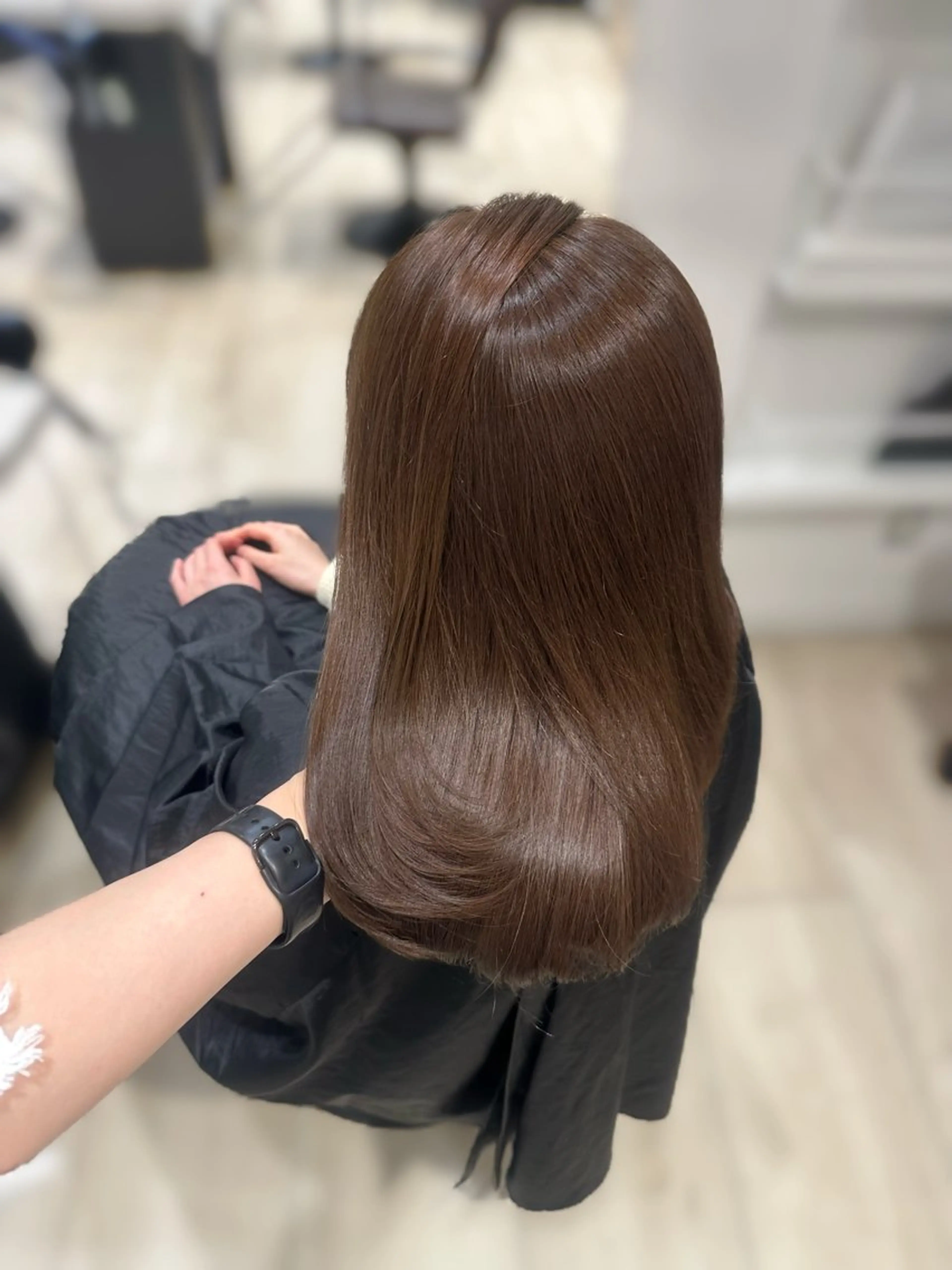 ミディアム チョコレートブラウン カット ヘアカラー トリートメント 💎レイヤー.ツヤ髪 /AYAKI💎のヘアスタイル