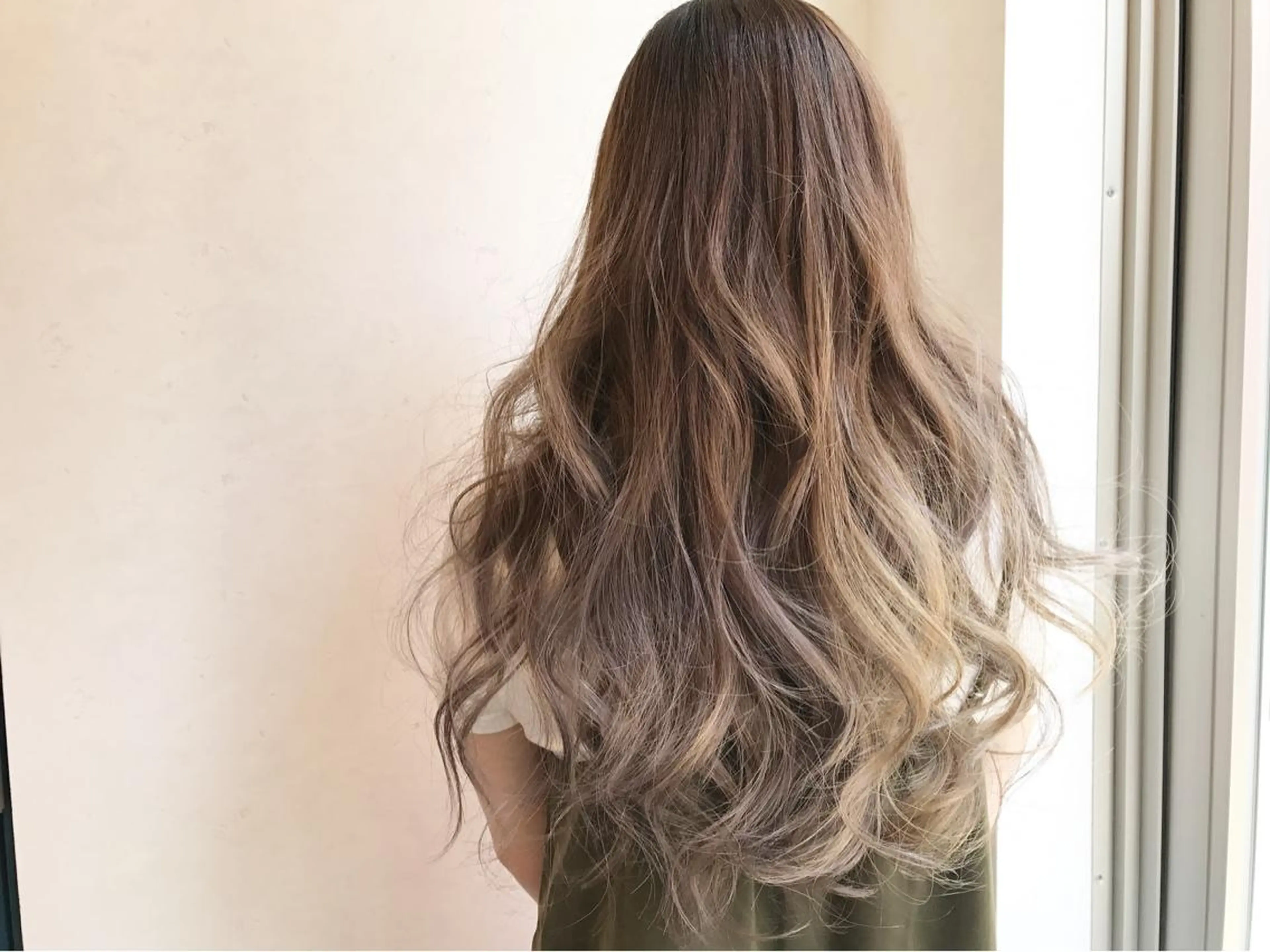 ミディアム カラー sharesalon セキケイタのヘアスタイル