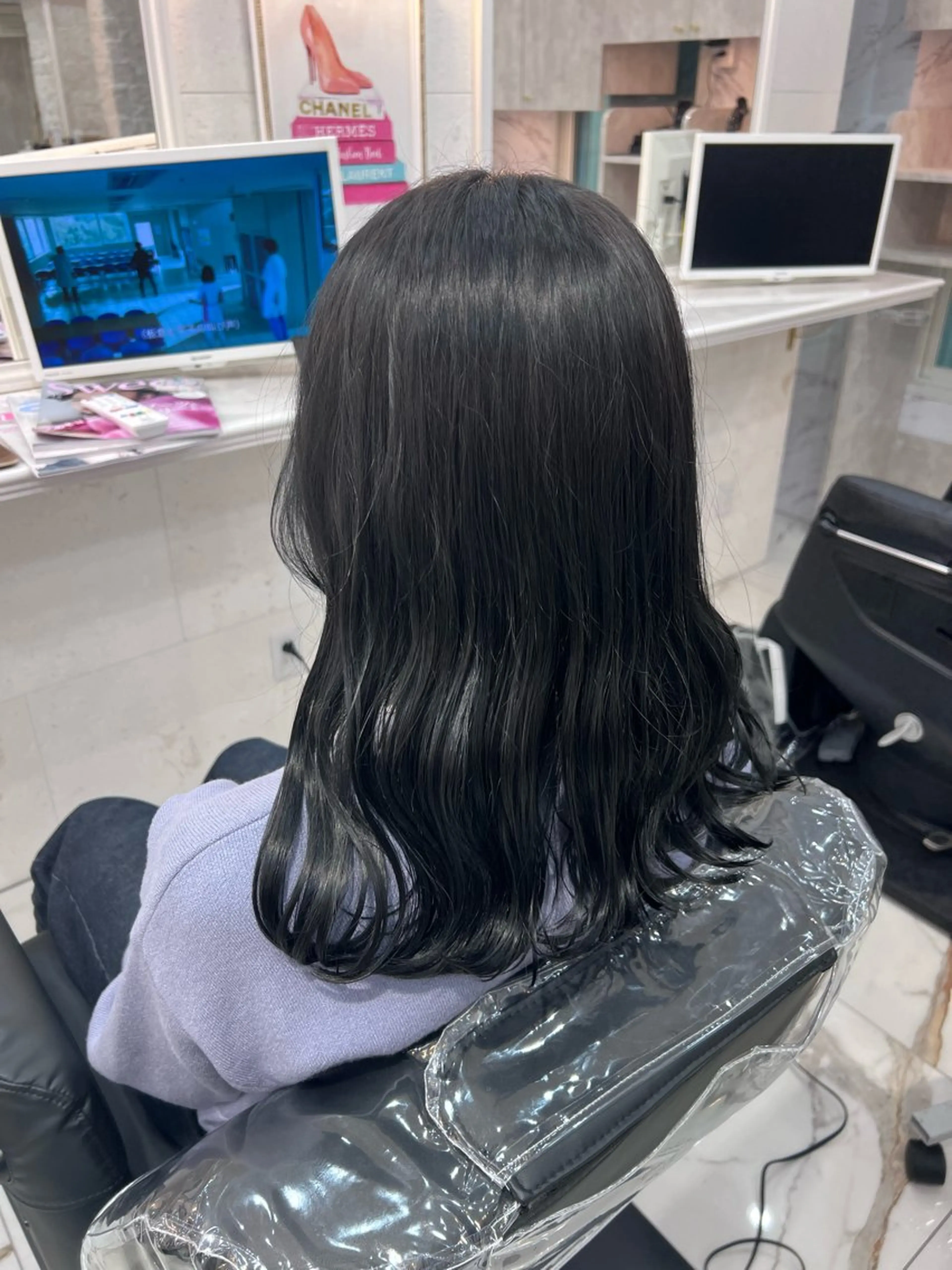 セミロング ヘアカラー 細矢 翔太のヘアスタイル