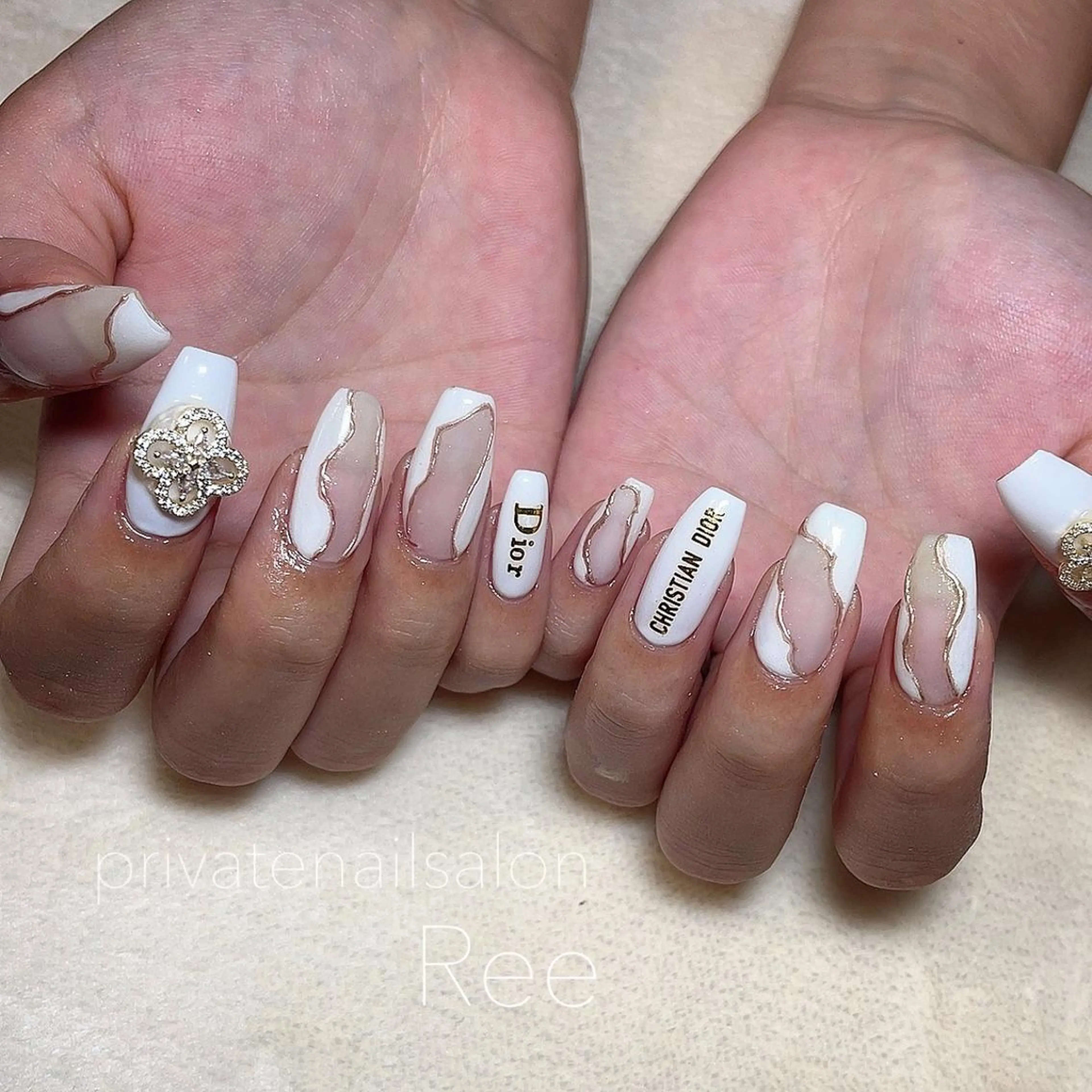 ネイル 知花 梨花のネイルデザイン