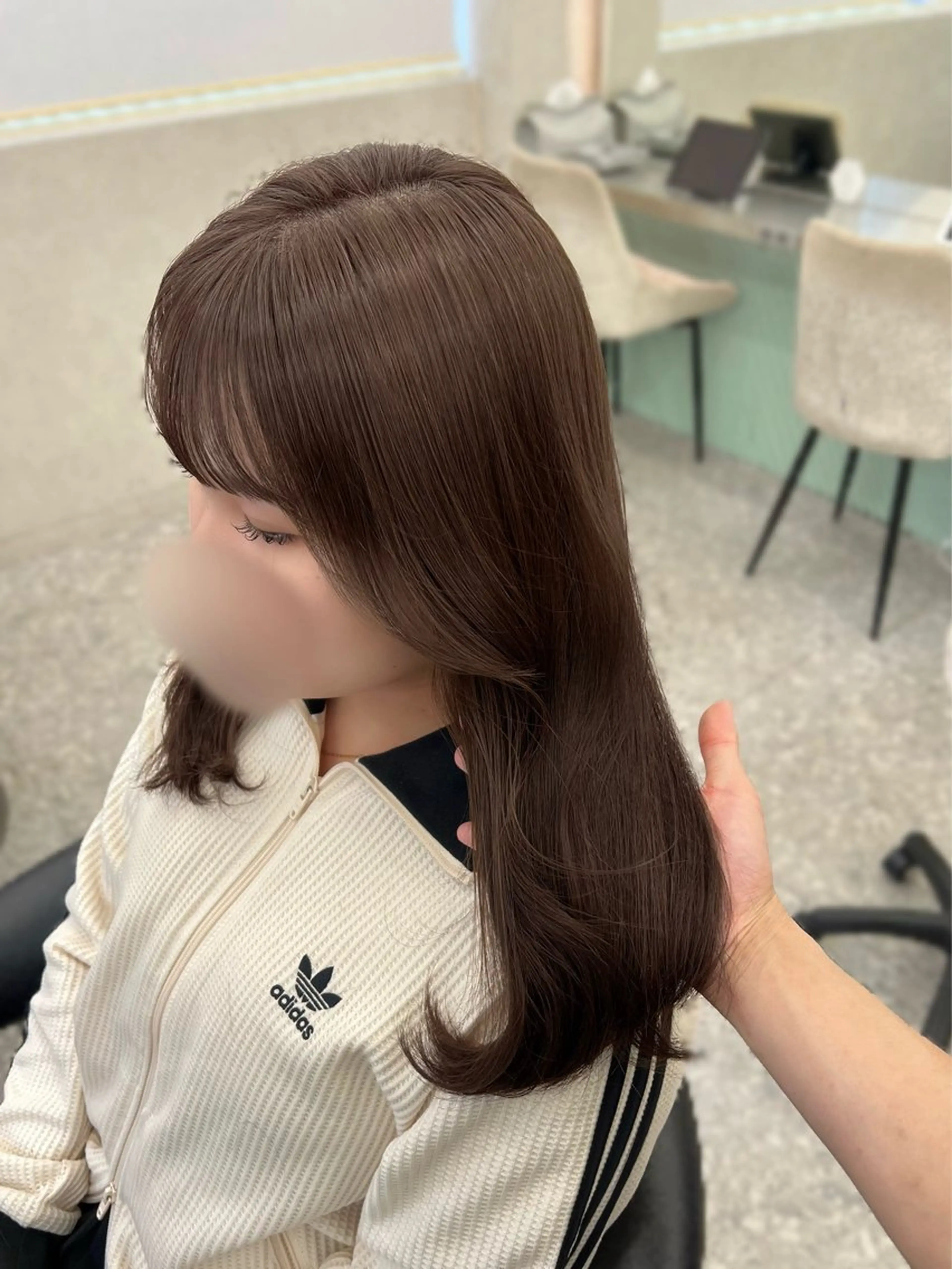 ミディアム 髪質改善 レイヤーカット トリートメント 🎀透明感ブラウ ンshizuka🎀のヘアスタイル