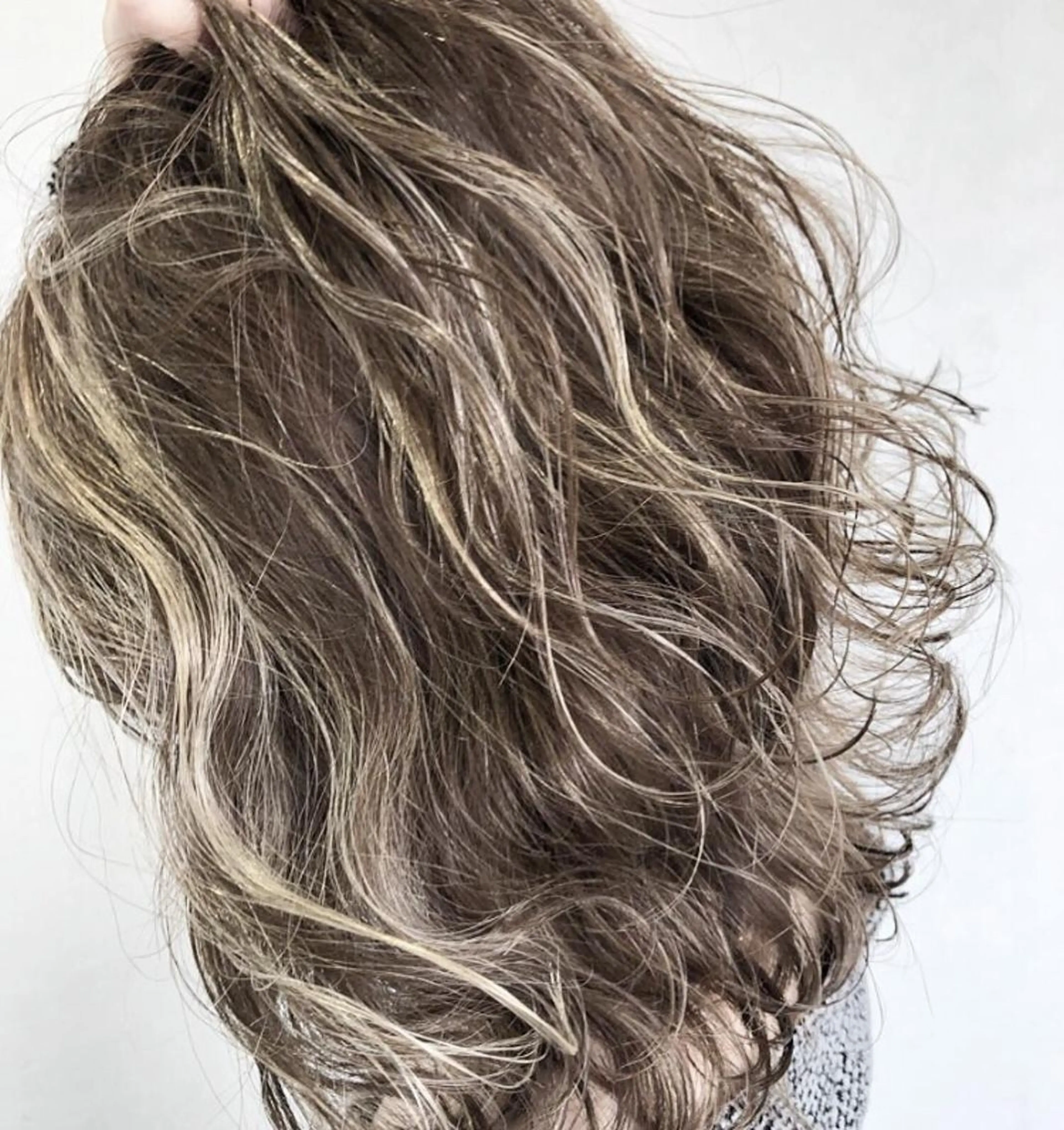 カラー カット パーマ トリートメント ブリーチ毛縮毛矯正 👑山口のヘアスタイル