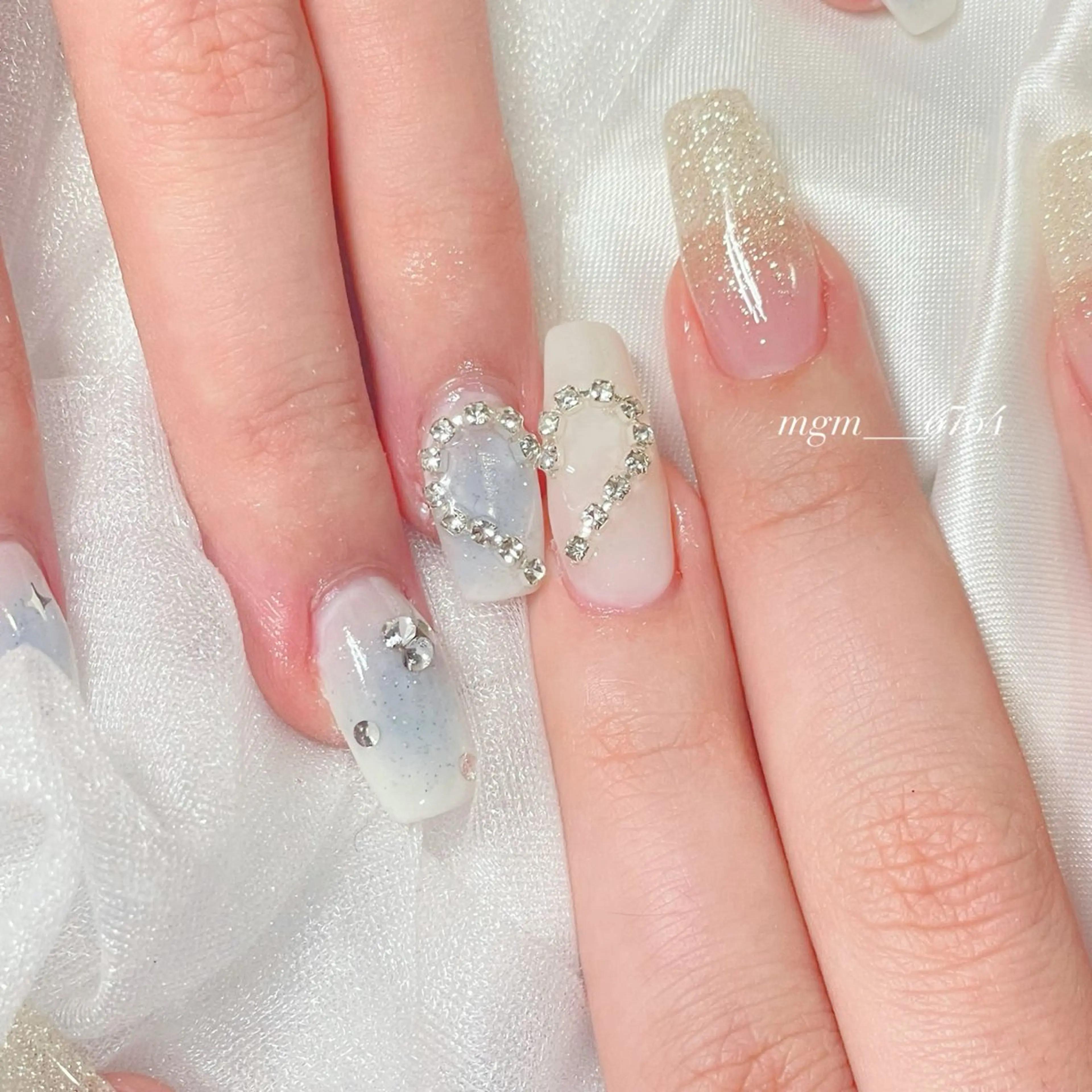 ネイル MoON...❤︎ MeGuのネイルデザイン