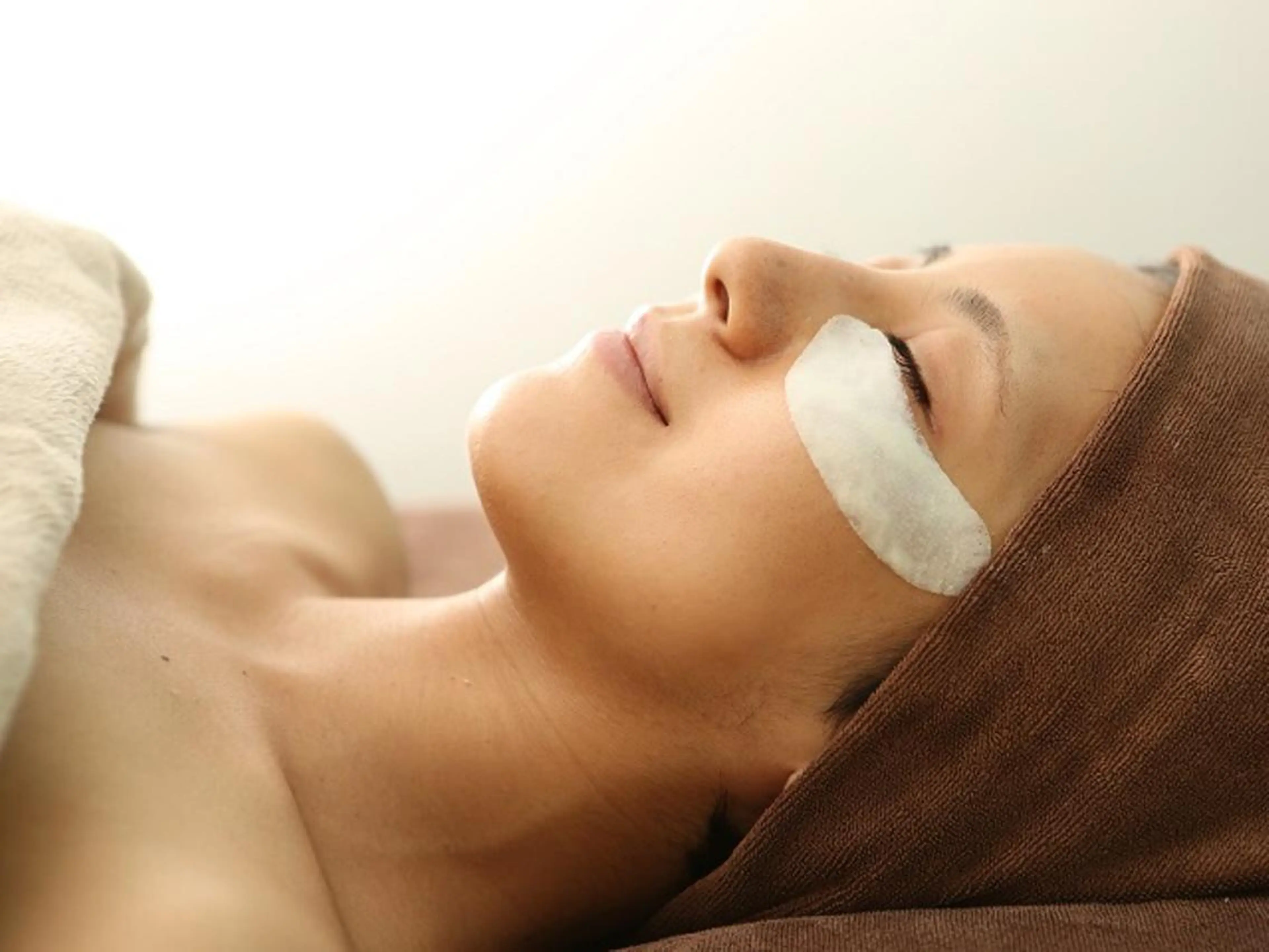 【目元シワ/眼精疲労/クマ改善】目元スッキリ頑固なクマ撤退ケア90分￥9980の写真