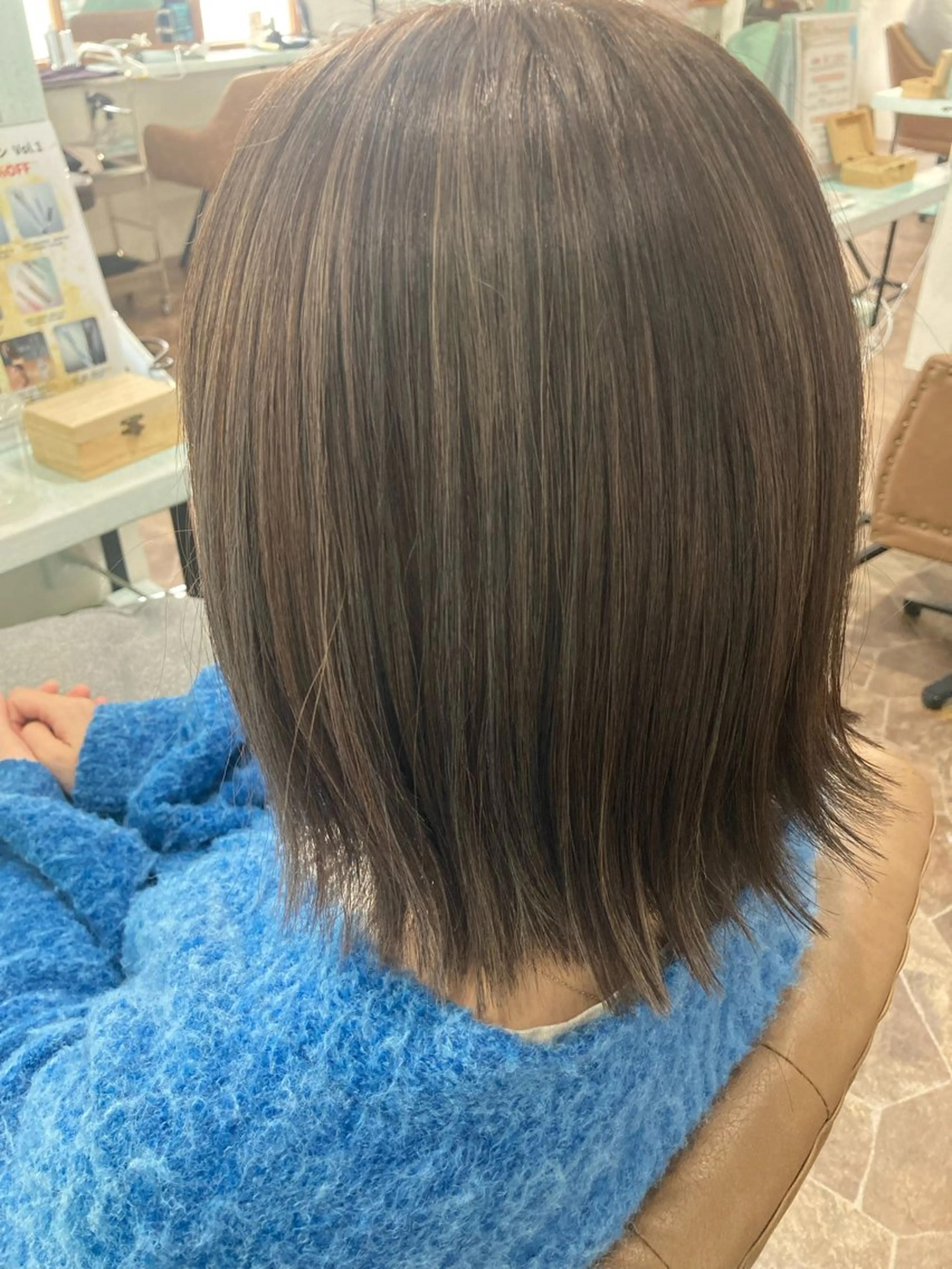 ミディアム 大谷 亜依のヘアスタイル