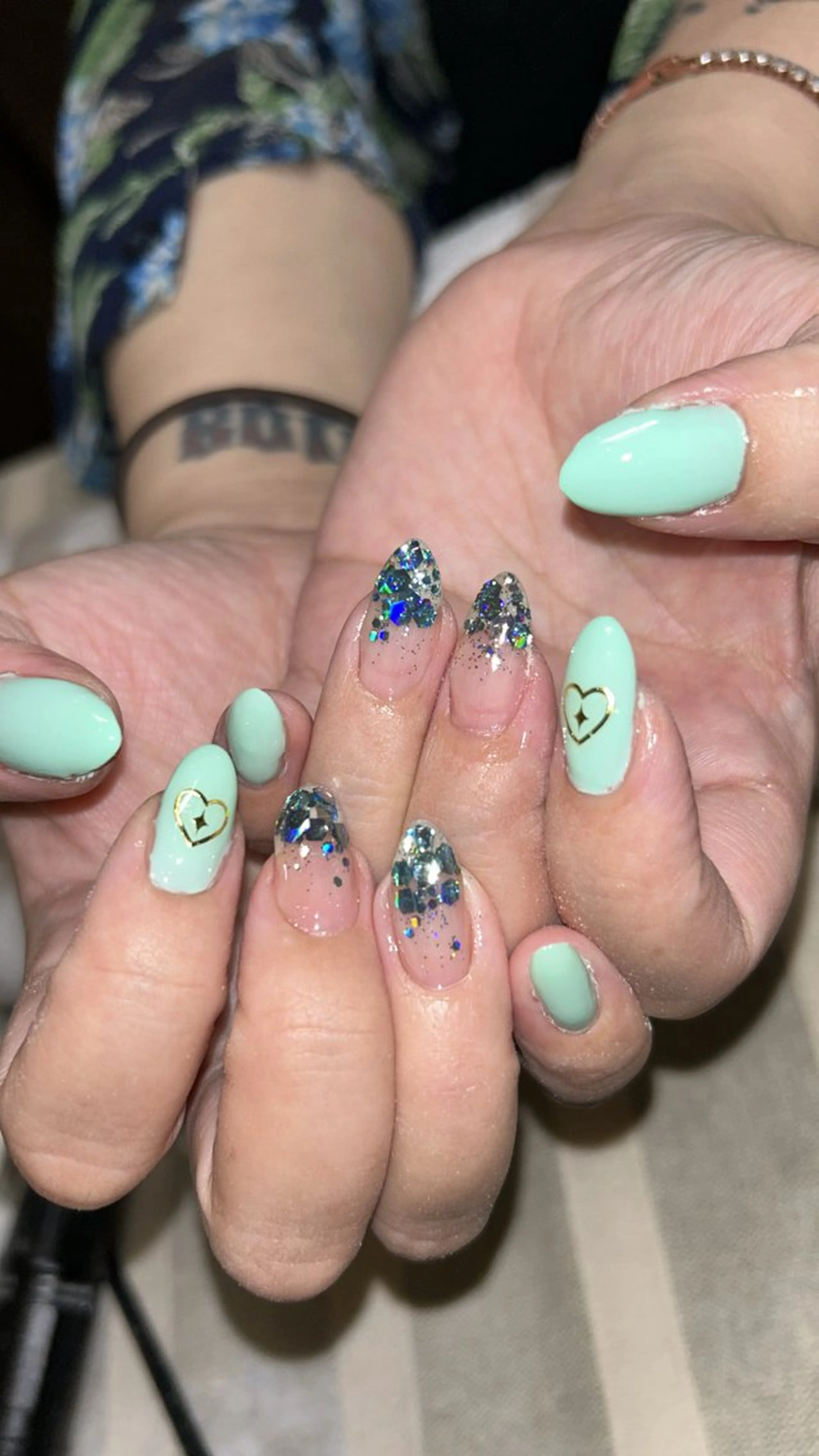 ネイル プライベートサロン ヴェール所属・上田 ゆいのネイルデザイン