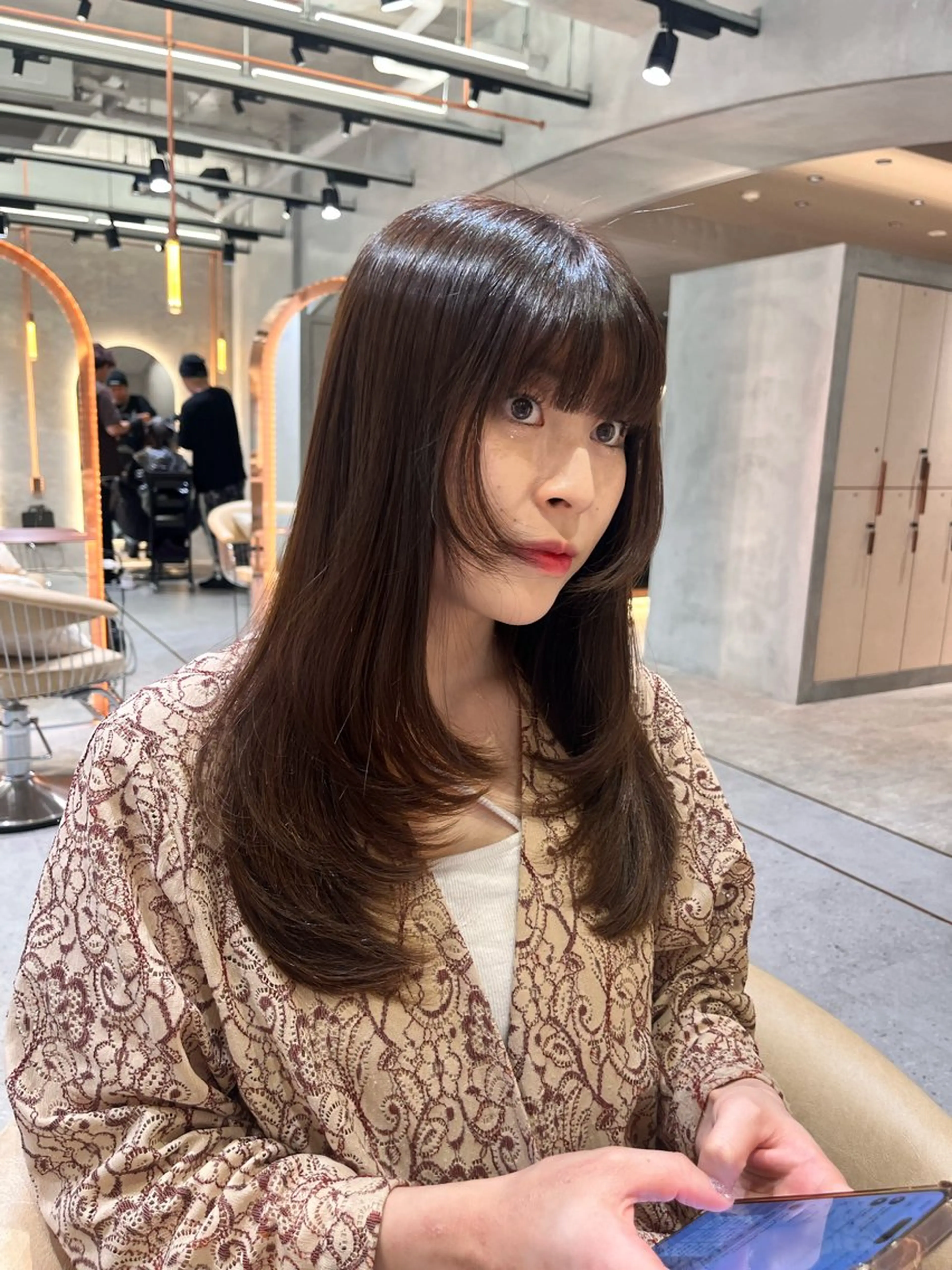 ロング ボブ／レイヤー／髪質 改善/縮毛矯正／銀座のヘアスタイル