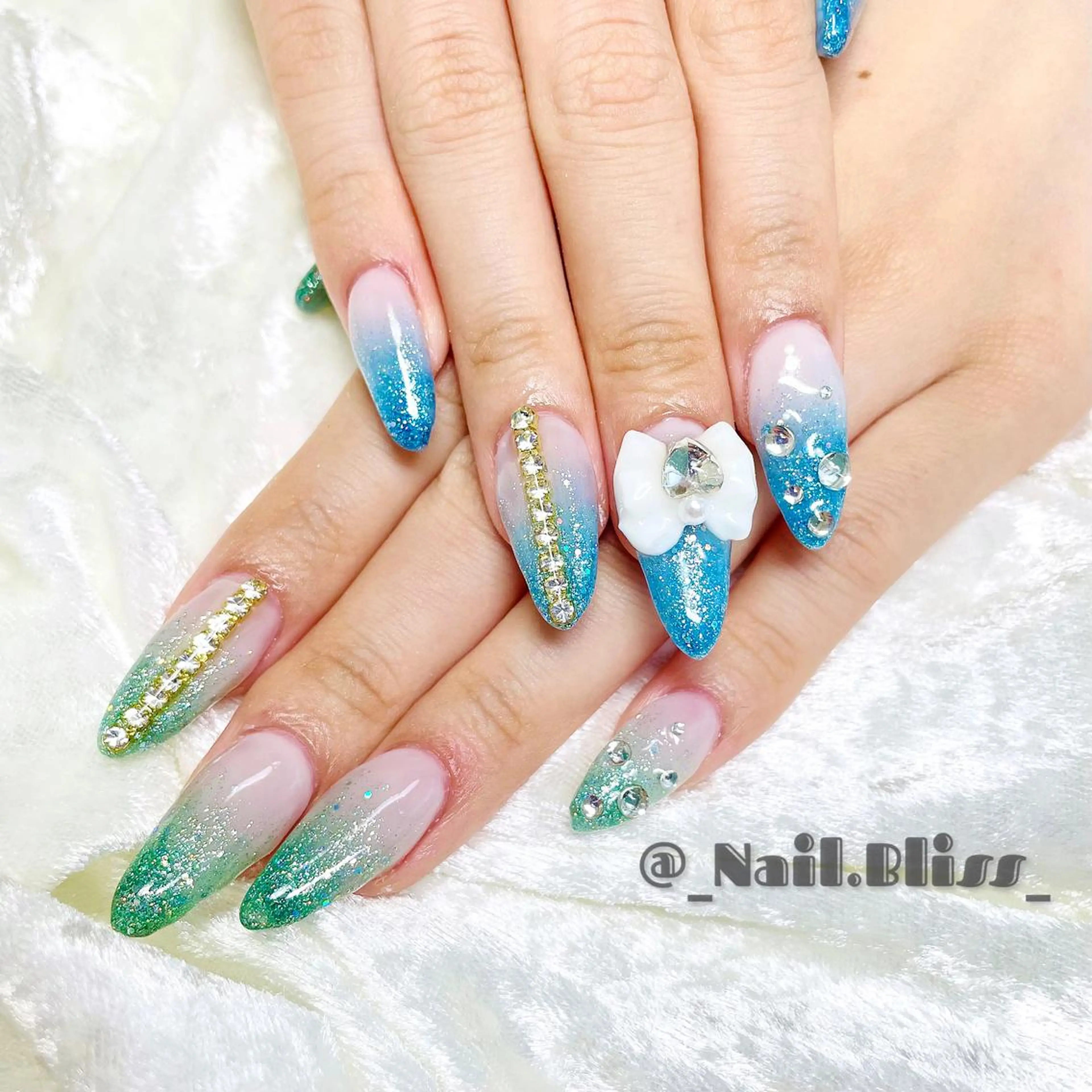 ネイル ラメ(グリッター) ハンドネイル NAIL BLISSのネイルデザイン
