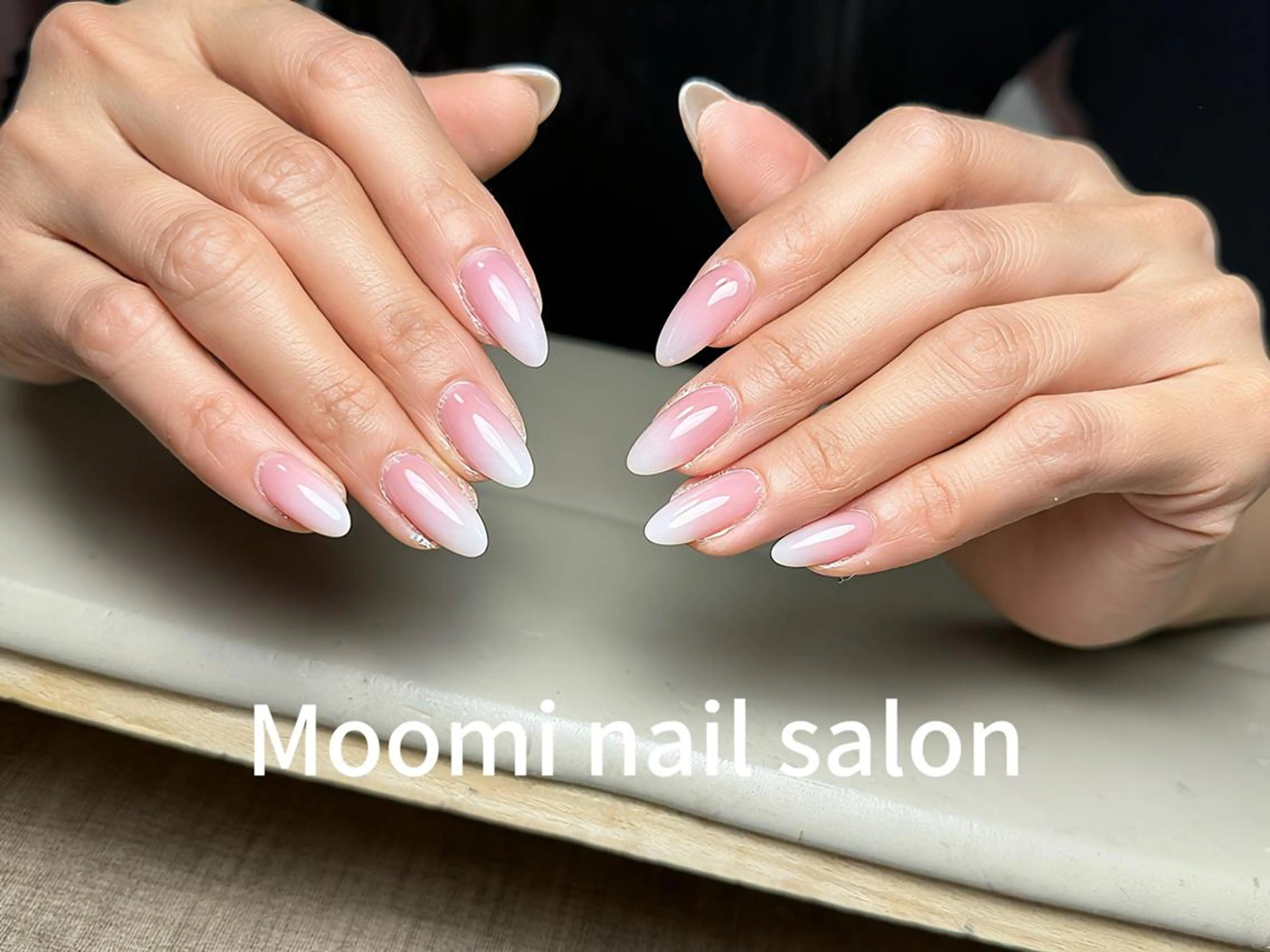 ミディアム 韓国風ヘア ハンドネイル Moomi nail salonのネイルデザイン