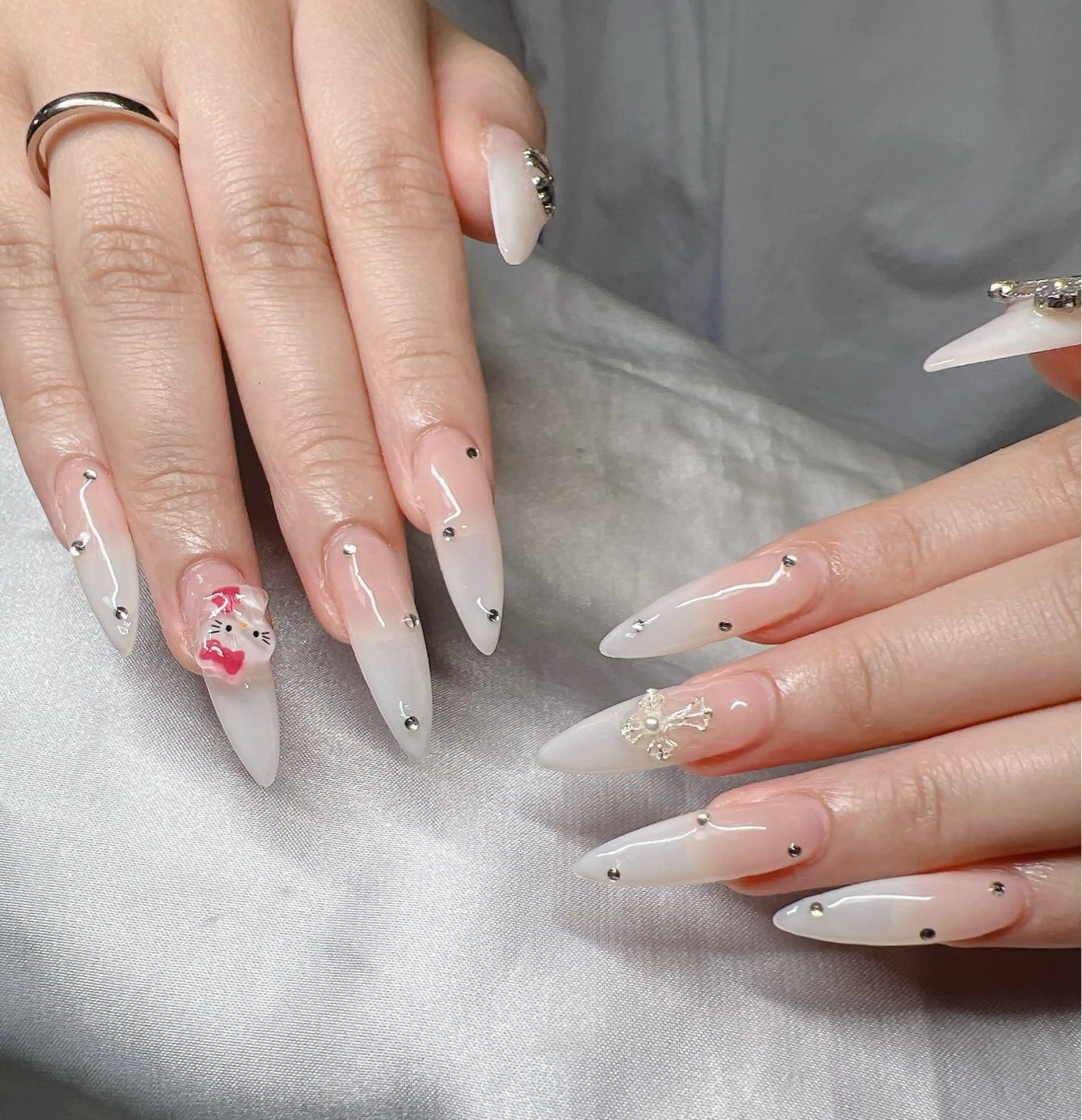 ネイル ハンドネイル Lee Nailsのネイルデザイン