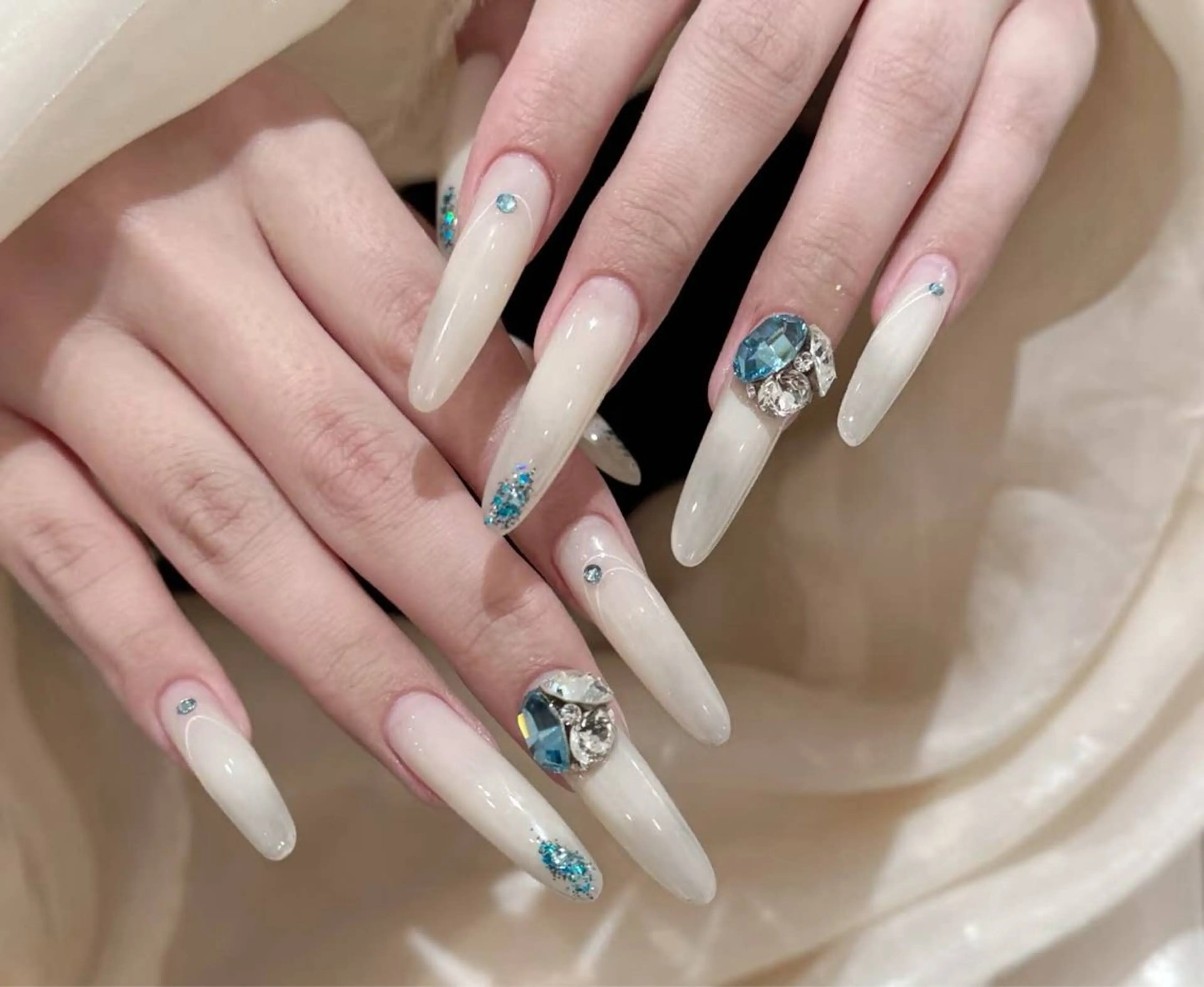 ネイル 小島 千尋のネイルデザイン