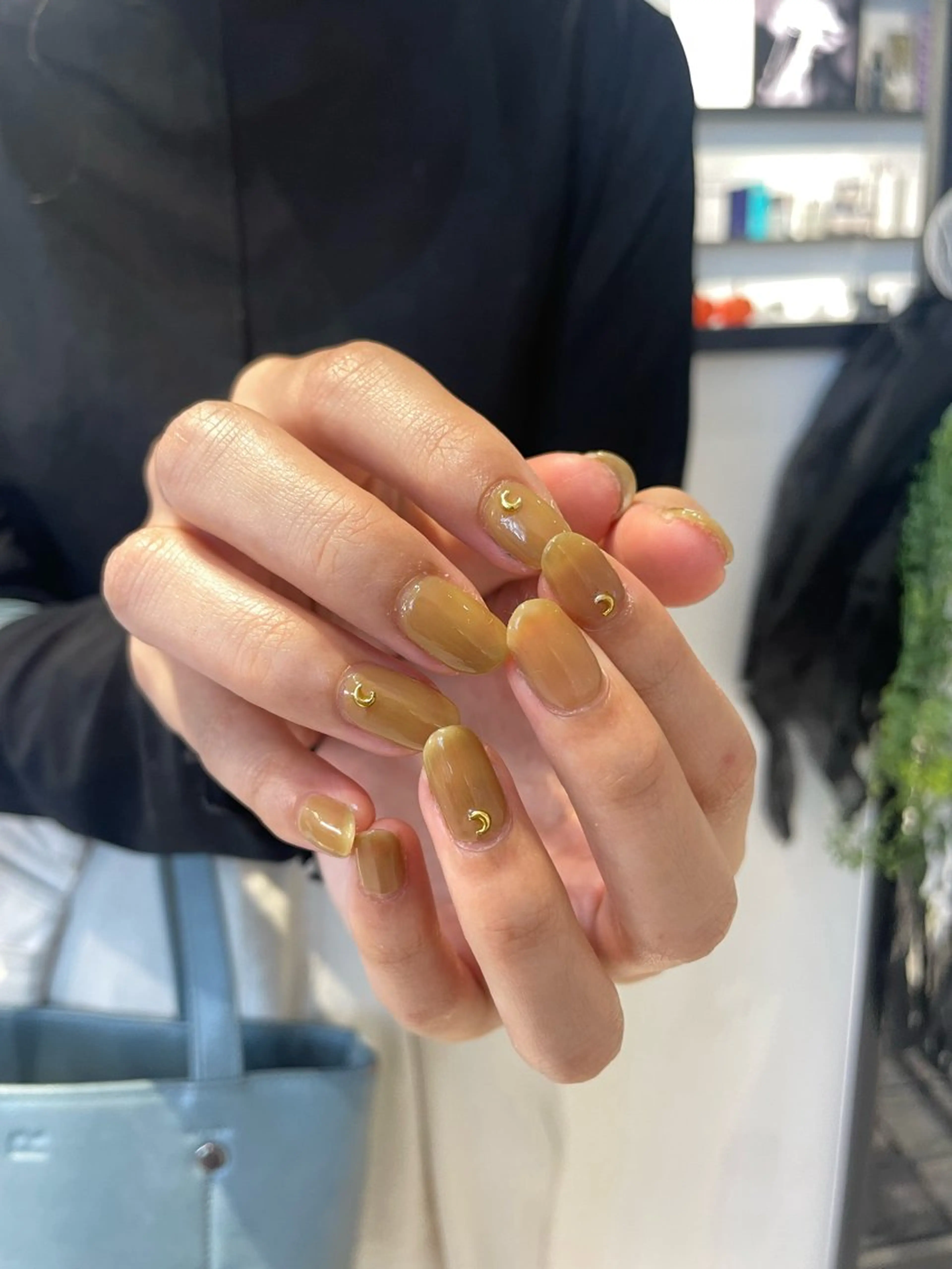 ネイル ハンドネイル 🌟暖色系ハイトーン 🌟AIのヘアスタイル