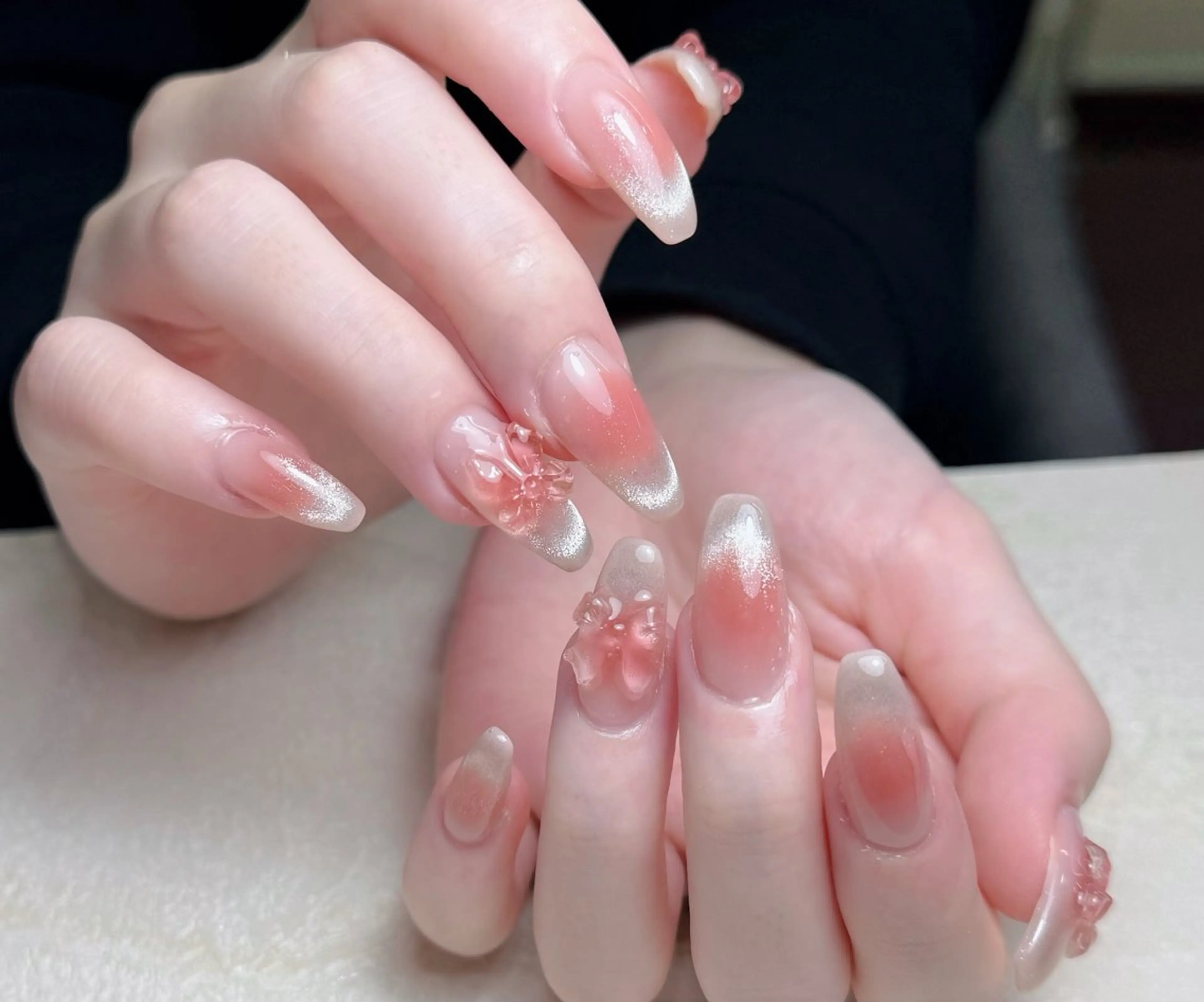 ネイル オーロラネイル 長さ出し フットネイル フレンチネイル ジェルネイル ハンドネイル 中野駅から2分 MEO NAILのネイルデザイン