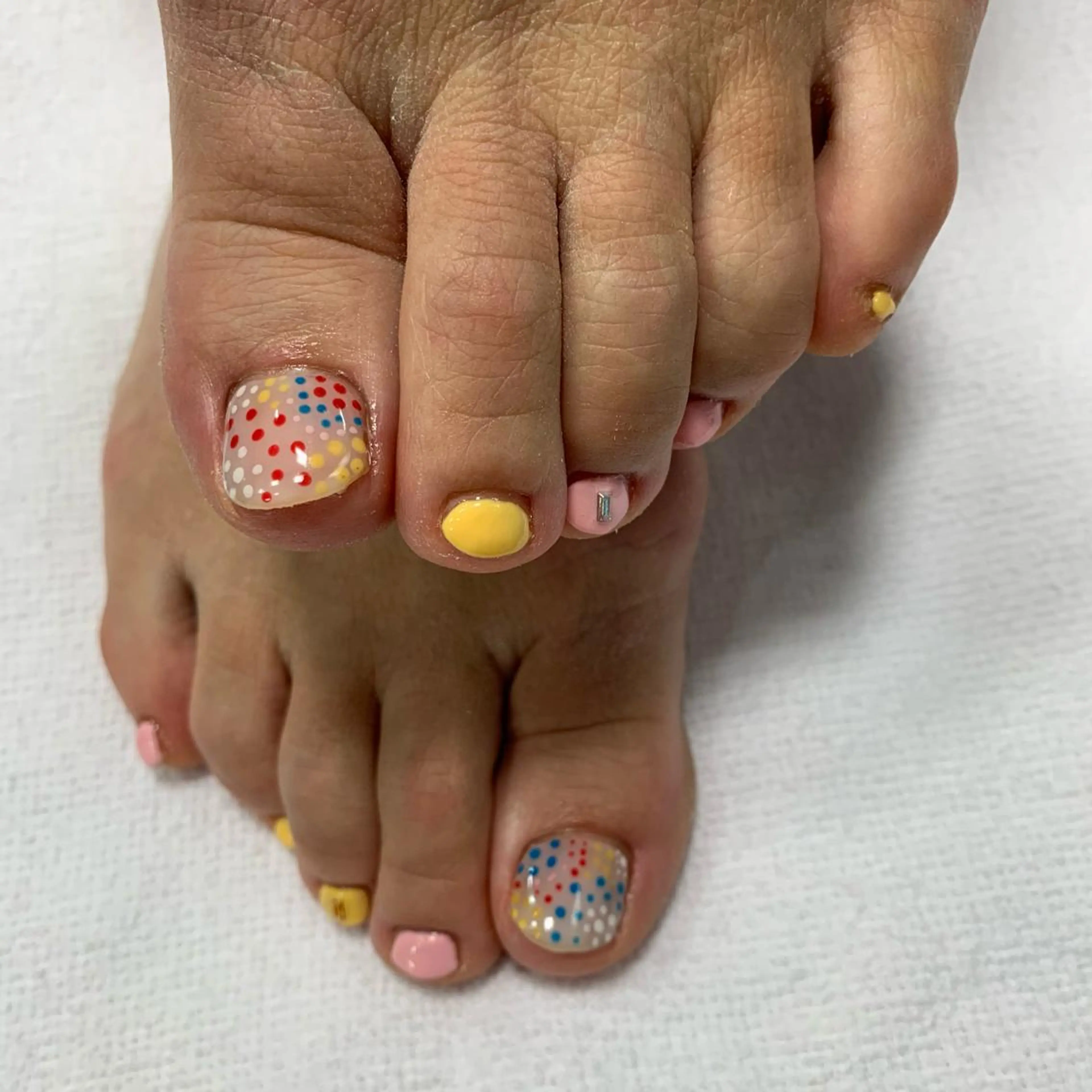 ネイル フットネイル ウスイマイコ カット/ケアカラーのヘアスタイル