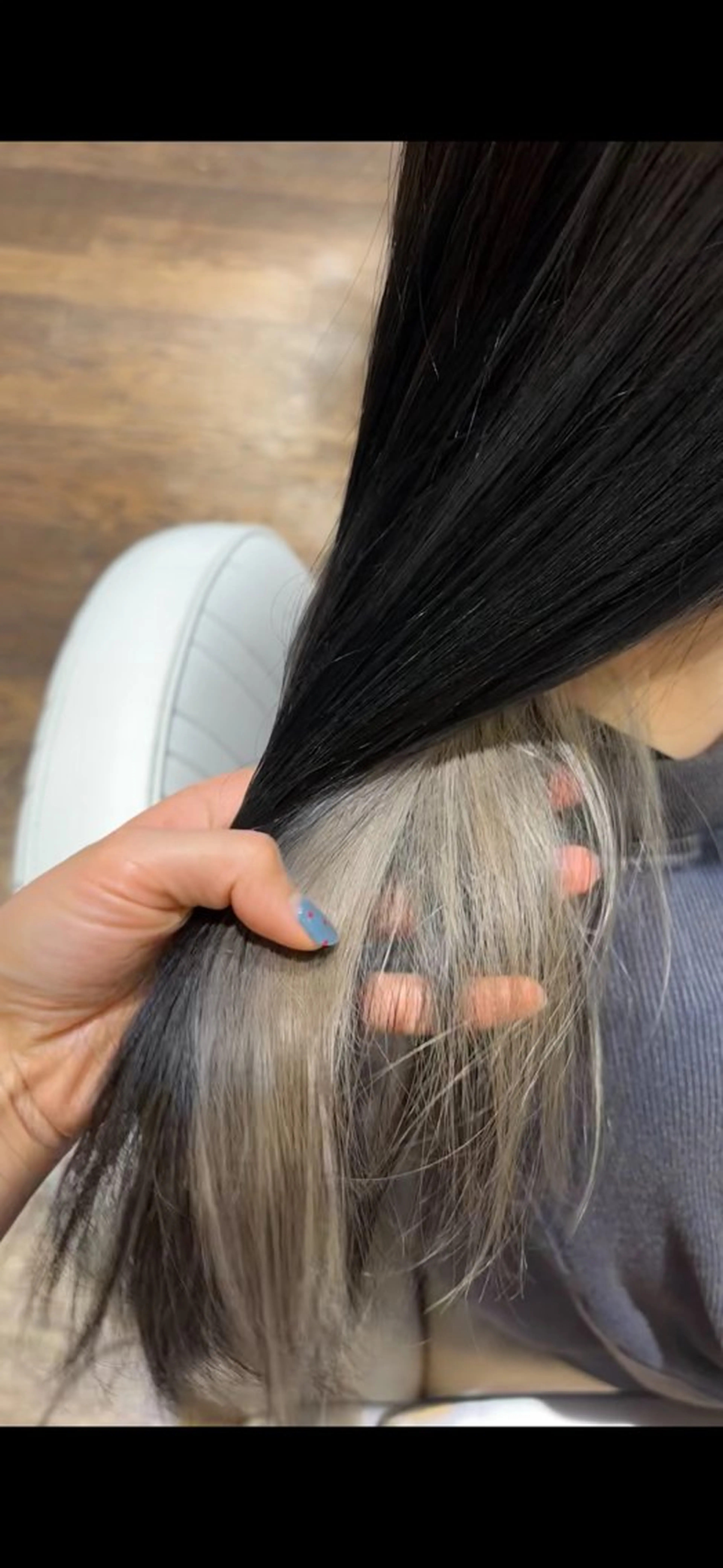 カラー インナーカラー ヘアカラー 楠瀬 綾乃のヘアスタイル