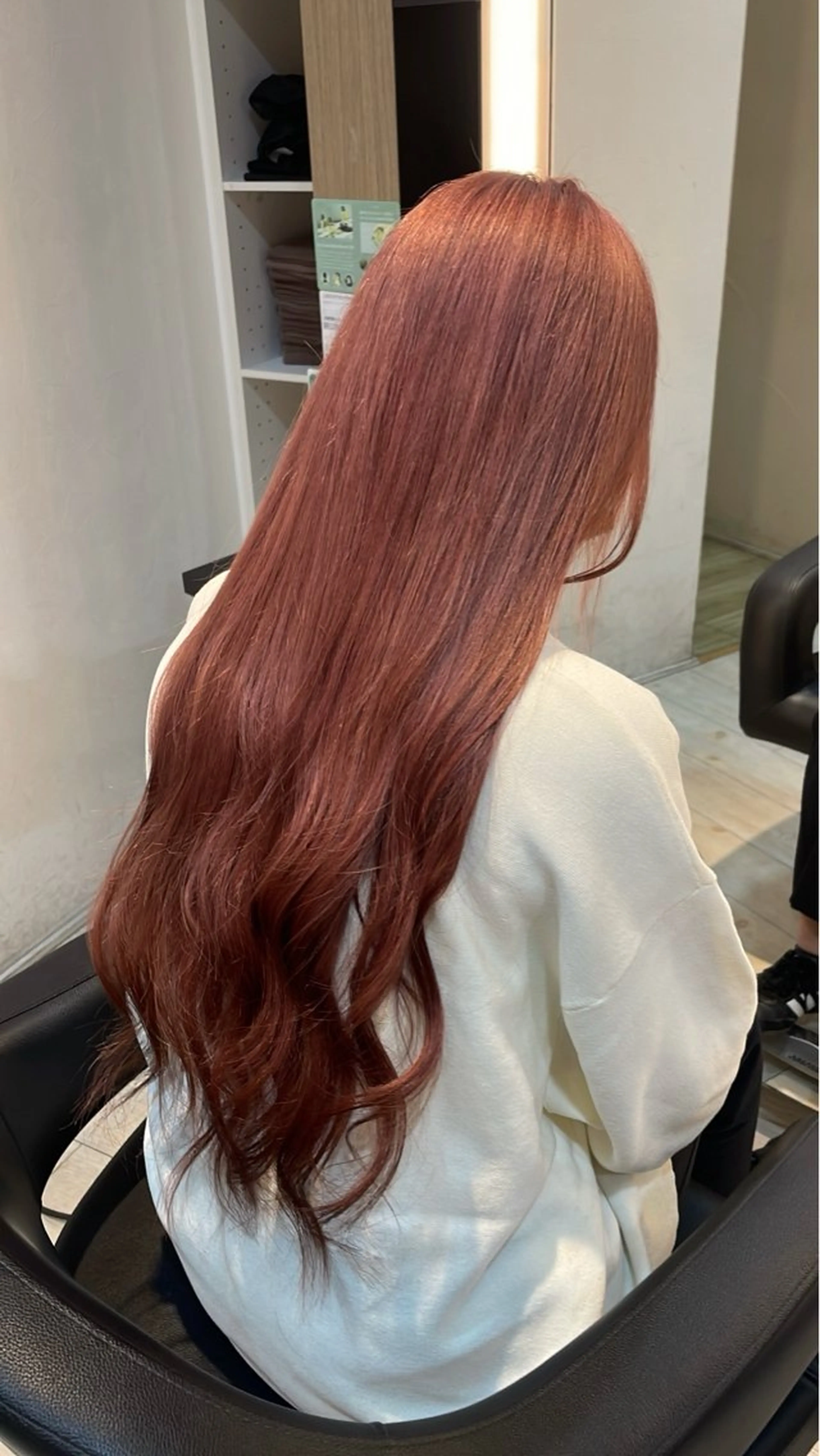 ロング カラー ブリーチ ブラウンカラー ピンクカラー ピンクブラウン カット ヘアカラー トリートメント ブリーチ/髪質改善/ ハイトーン/暖色のヘアスタイル