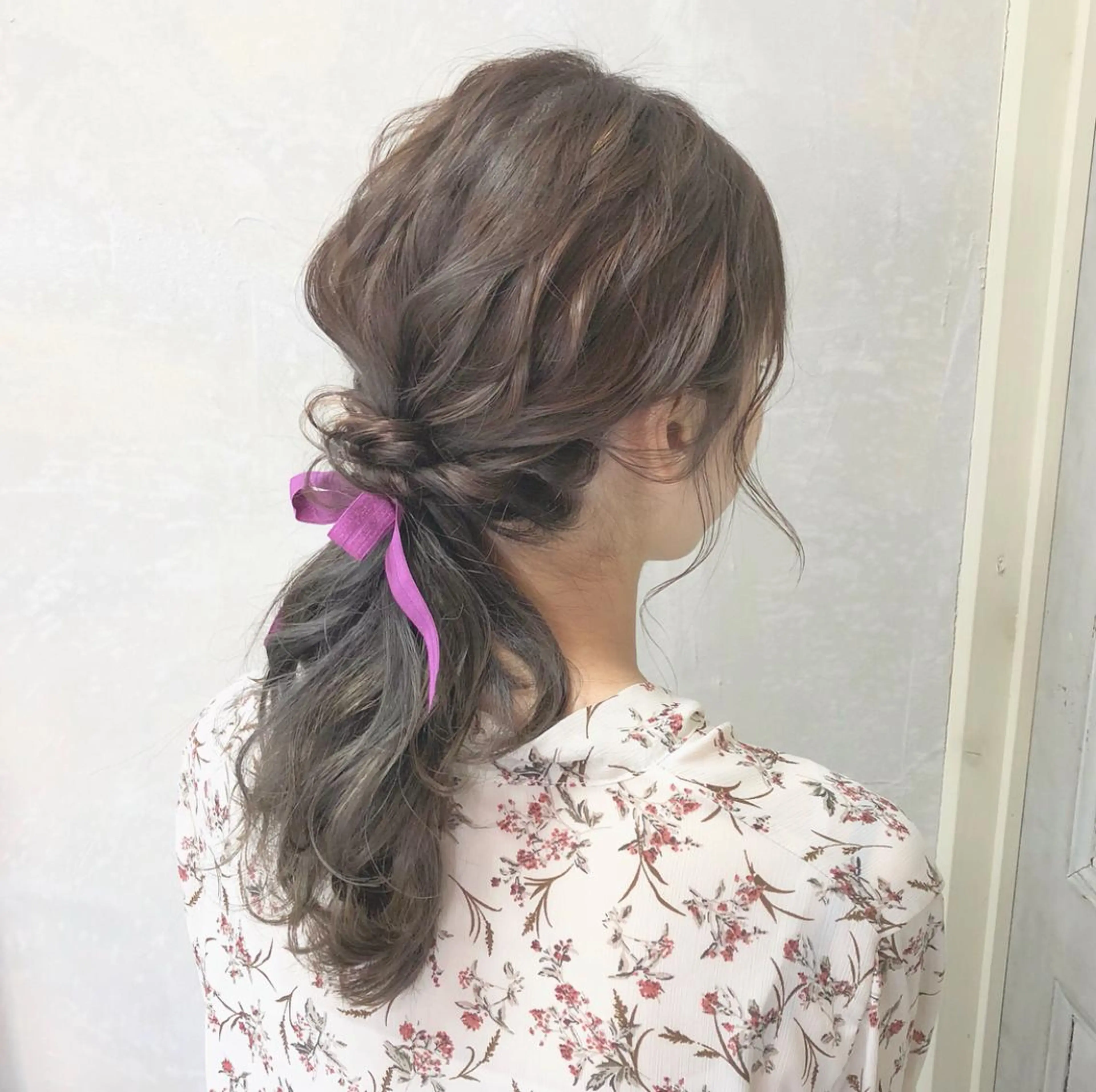 セミロング カラー ヘアアレンジ autre所属・大久保 ひでなりのヘアスタイル