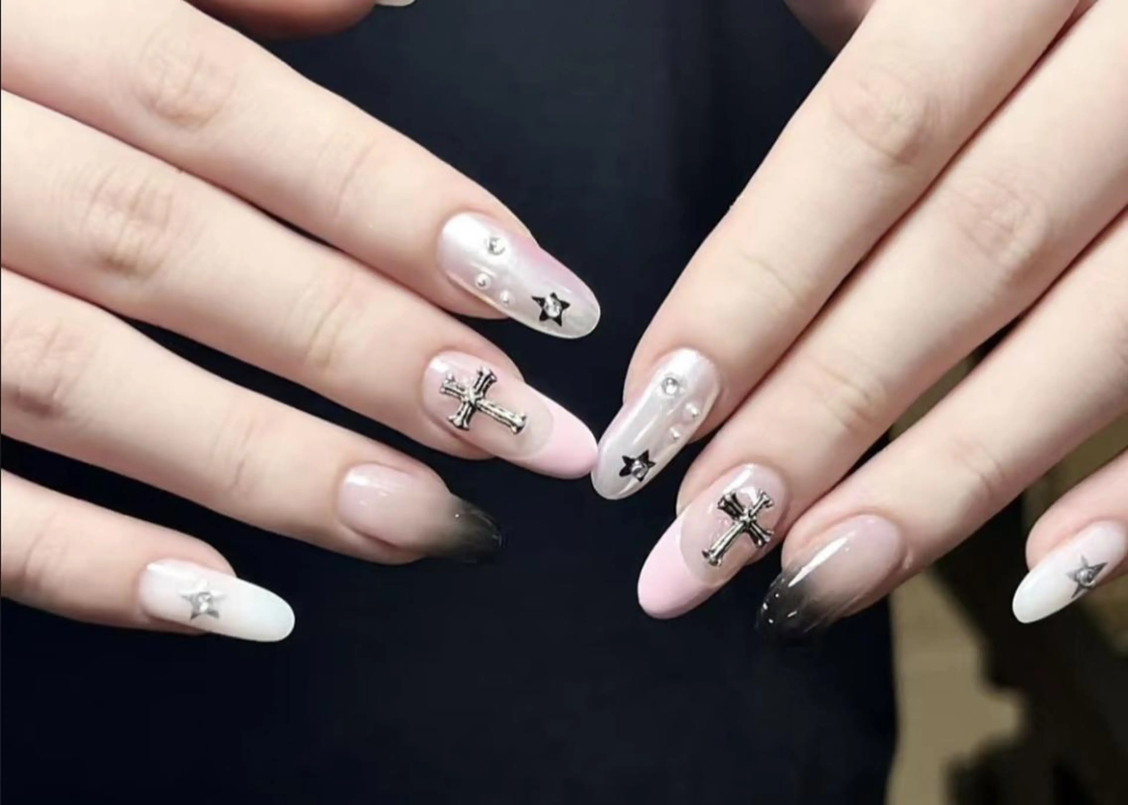 ネイル ハンドネイル 🎀 NaNa_nailのネイルデザイン