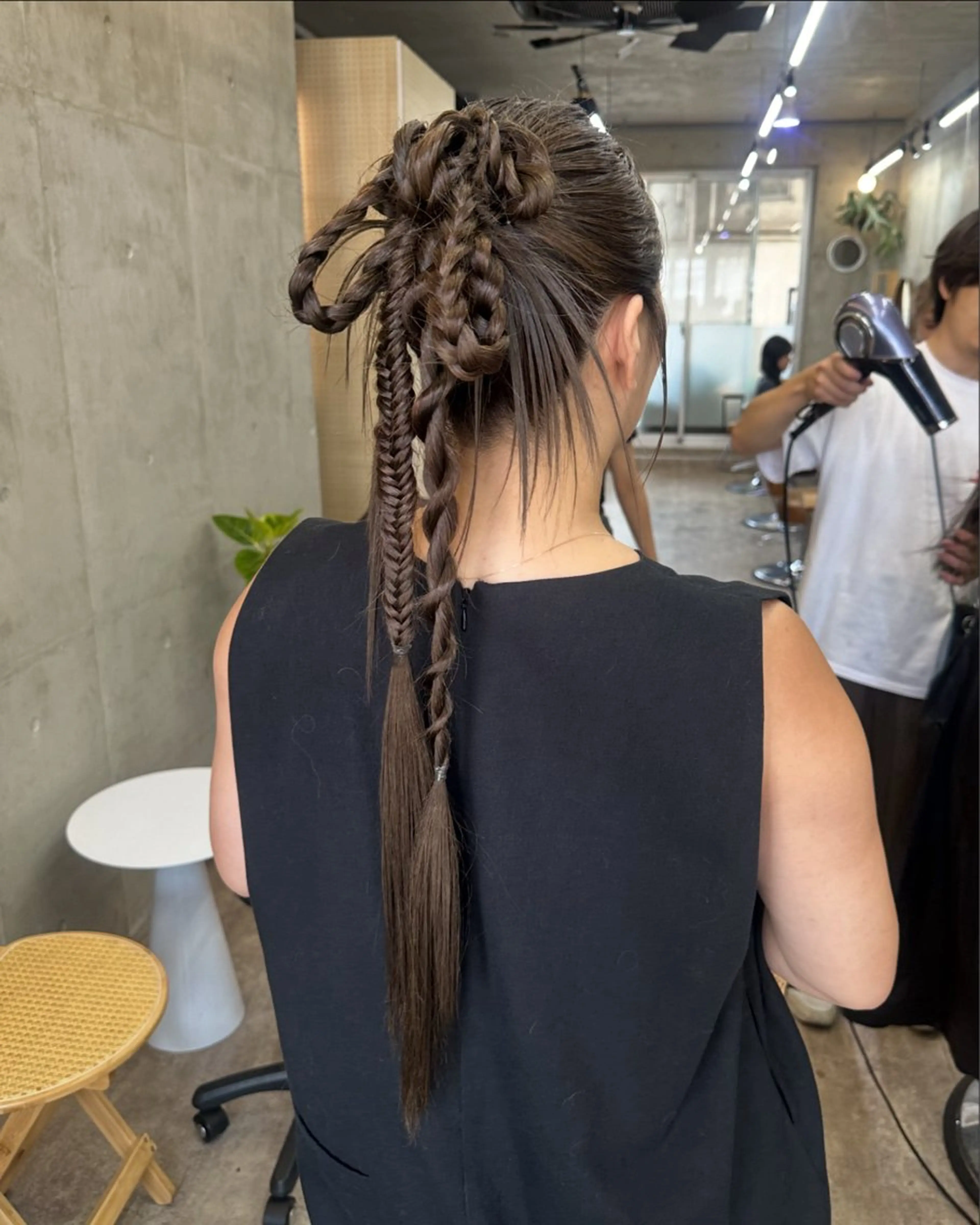 ロング カラー ヘアアレンジ ベージュカラー ブリーチ ブラウンカラー ケアブリーチ グレージュ ヘアセット レイヤーカット💫 ／HARUKA🎀のヘアスタイル