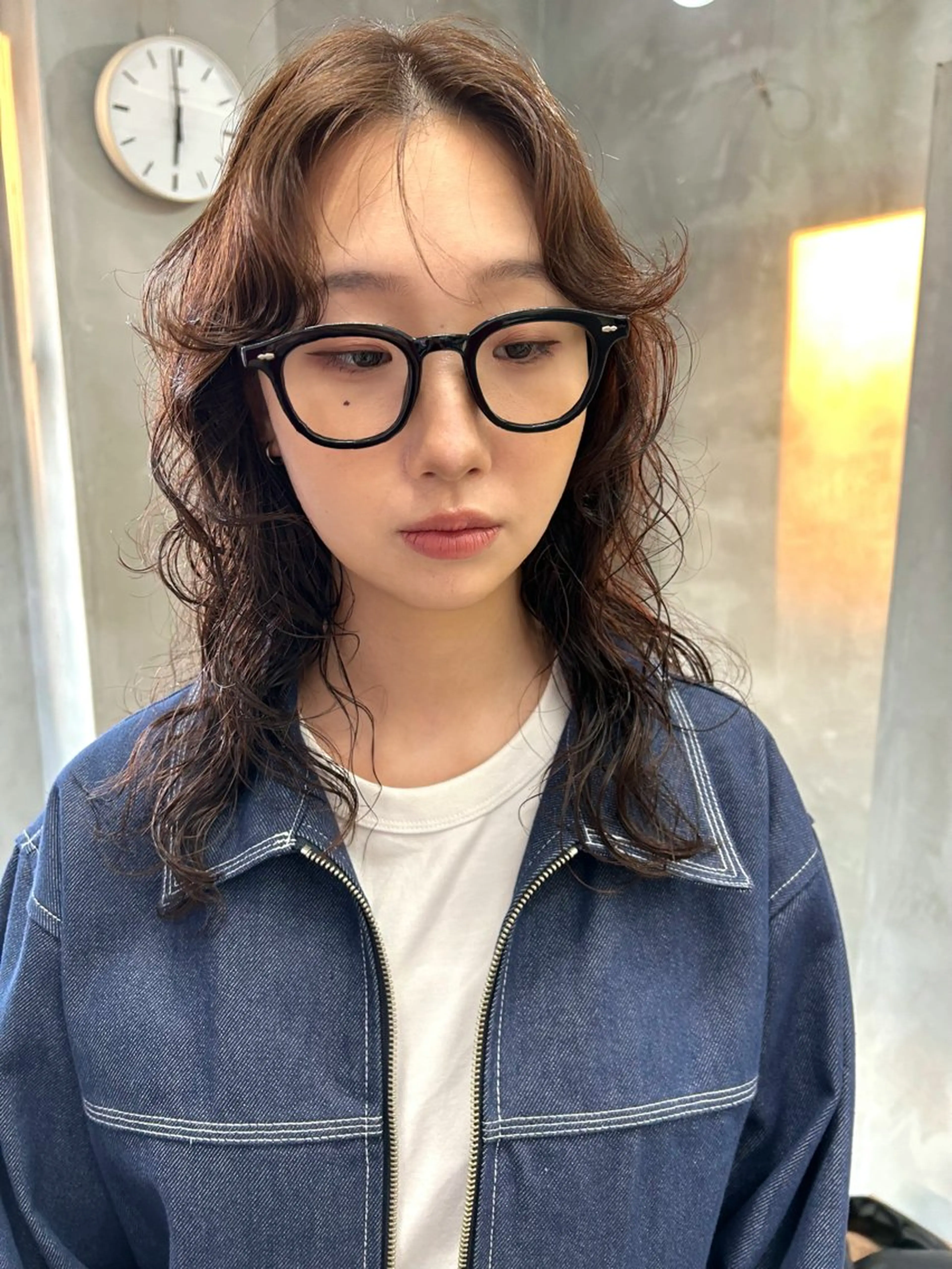 ミディアム カラー パーマ ミディアムレイヤー ミディアムパーマ くせ毛 レイヤーカット tetohair 森田浩平のヘアスタイル