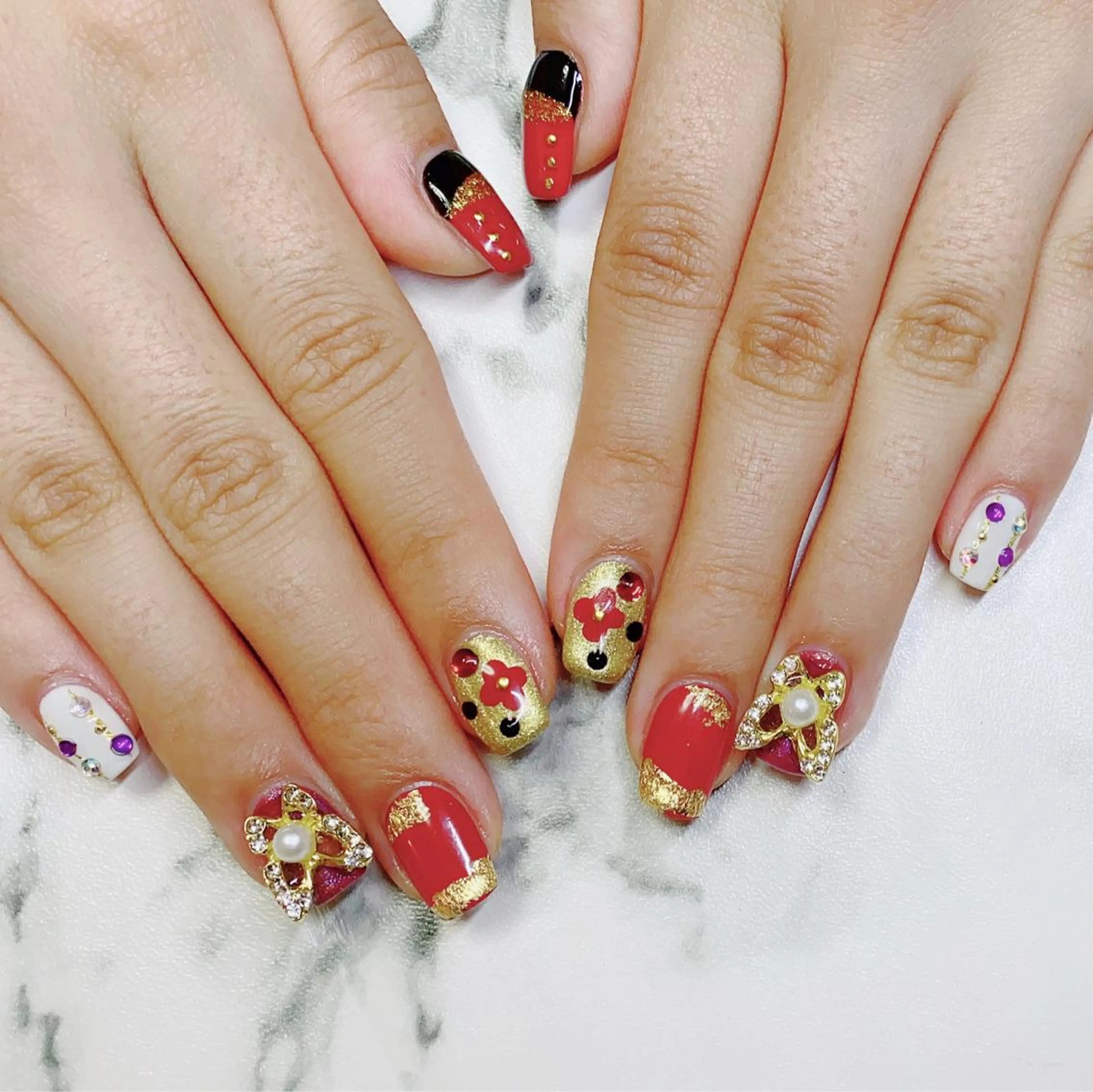 ロング カラー ネイル 持ち込み Q Free nailsのネイルデザイン