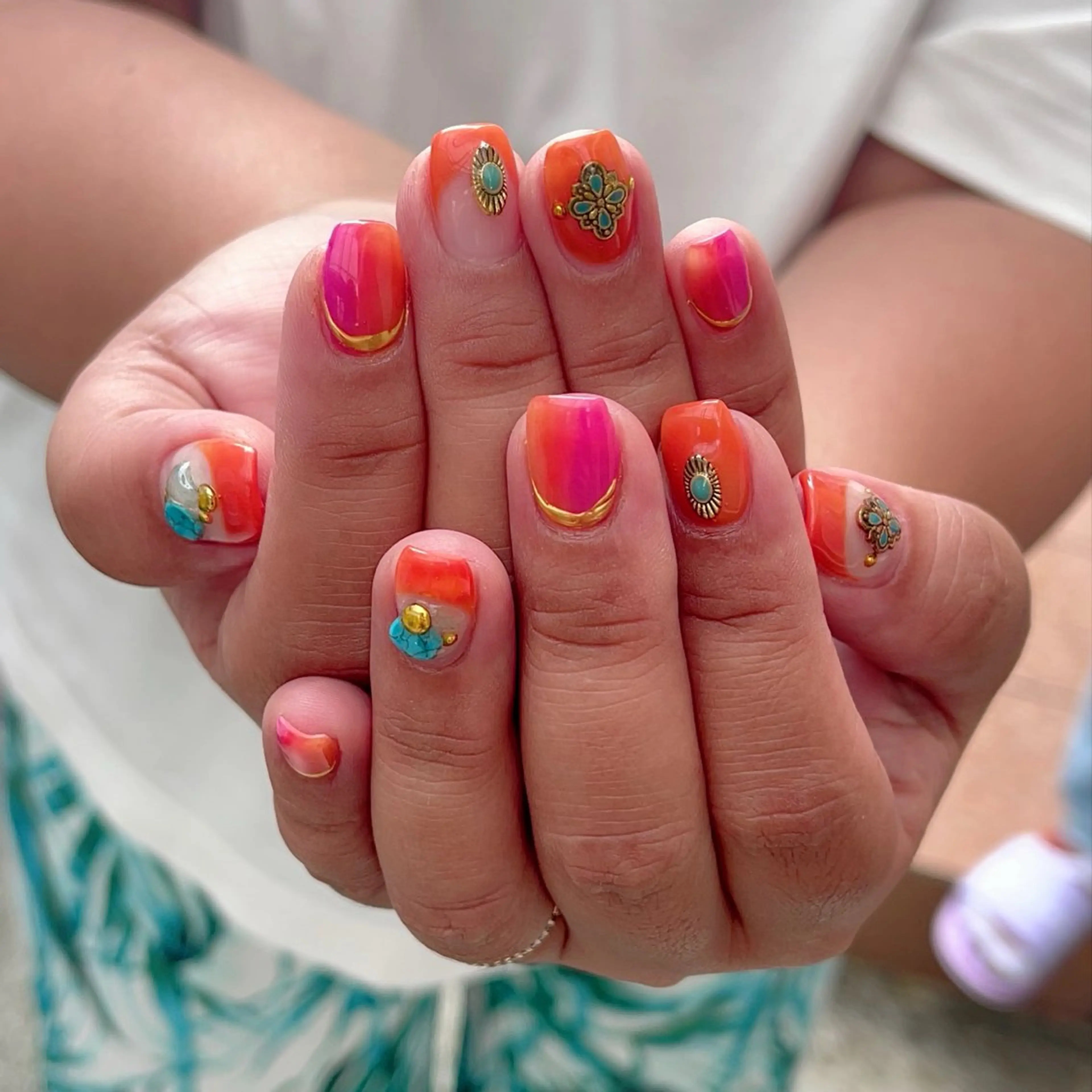 ネイル 岸本 千慧のネイルデザイン