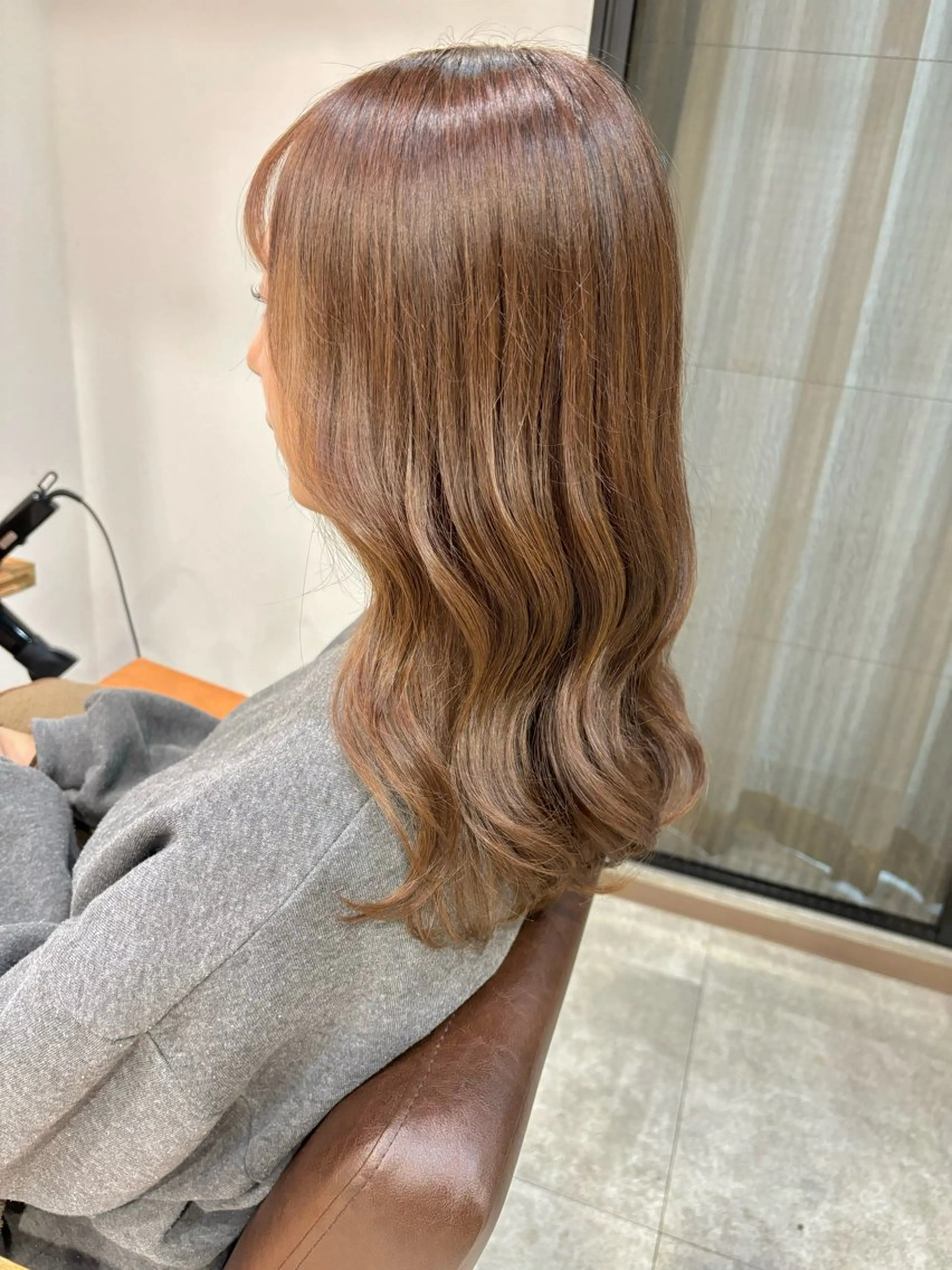 ロング カラー ベージュカラー lico hair&relaxation所属・lico 栁 詩音のマツエク・マツパデザイン