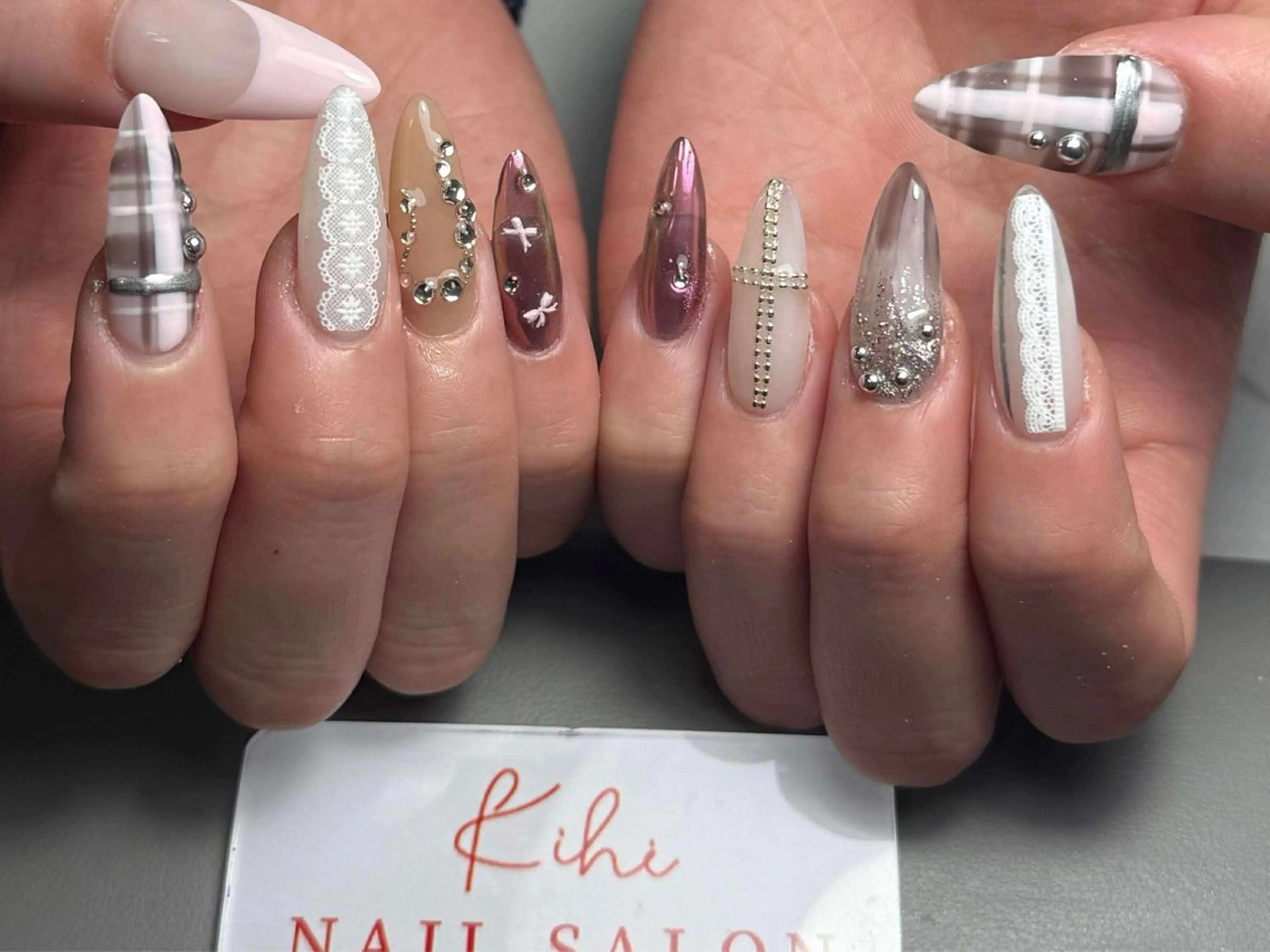 ネイル アートネイル フレンチネイル ジェルネイル グラデーション 韓国ネイル ハンドネイル ハンドケア さくら💮💮 【オフ無料】のネイルデザイン