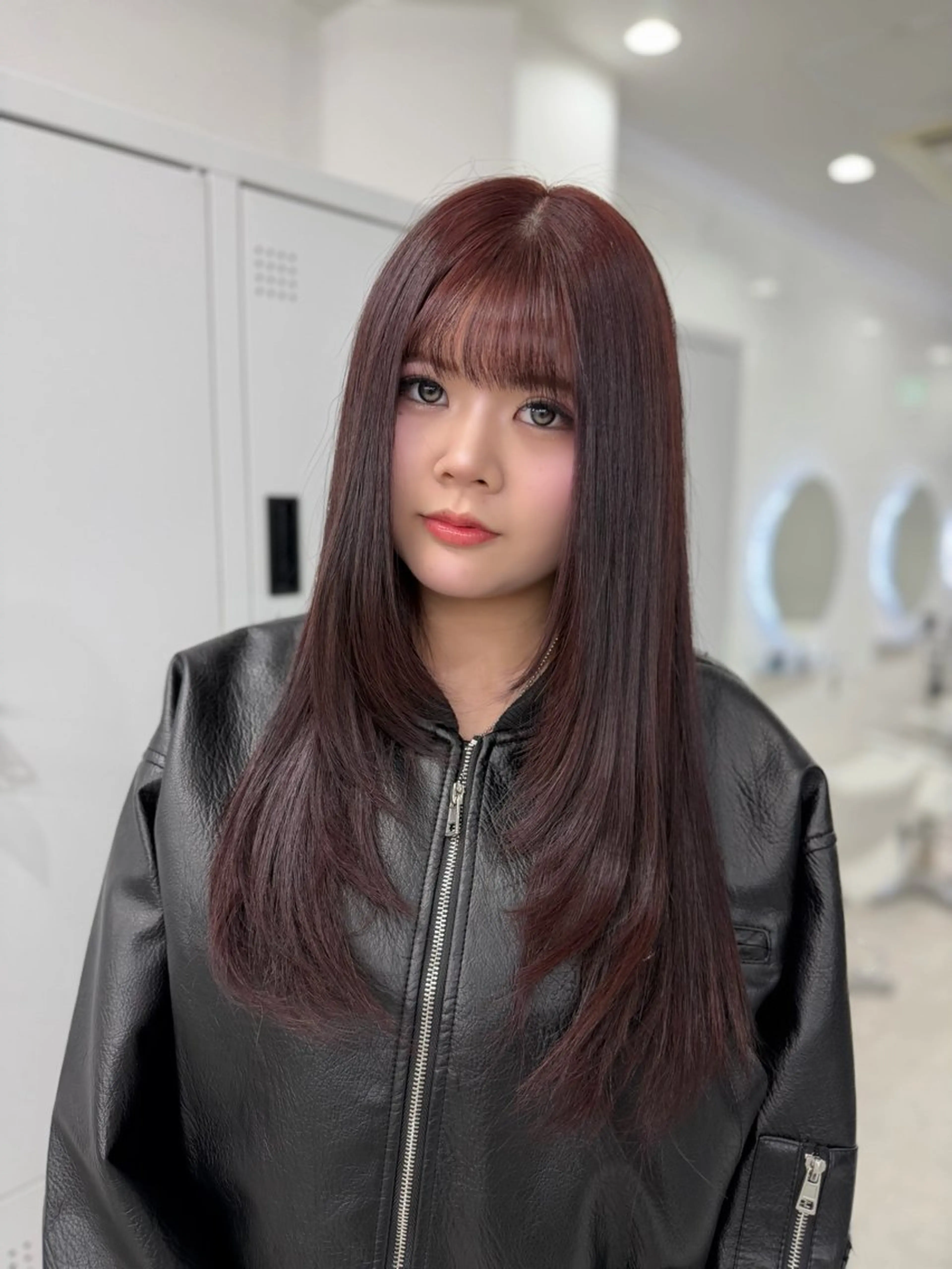 ロング ヘアカラー タマシロカリン 艶カラー/レイヤーのヘアスタイル