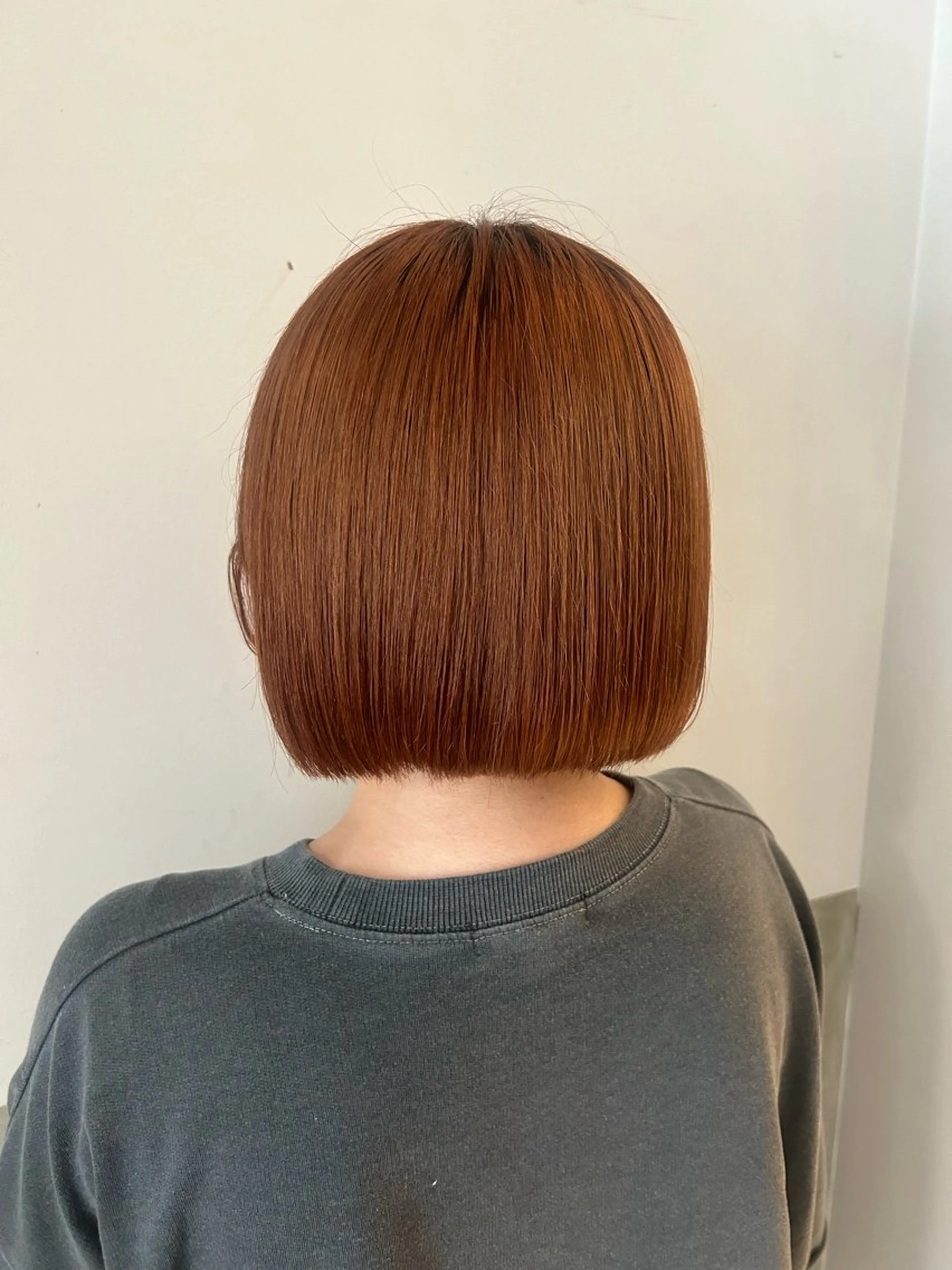 カラー ブリーチ ブラウンカラー ダブルカラー ブリーチなしカラー オレンジ ヘアカラー 【 pia 】 とものヘアスタイル