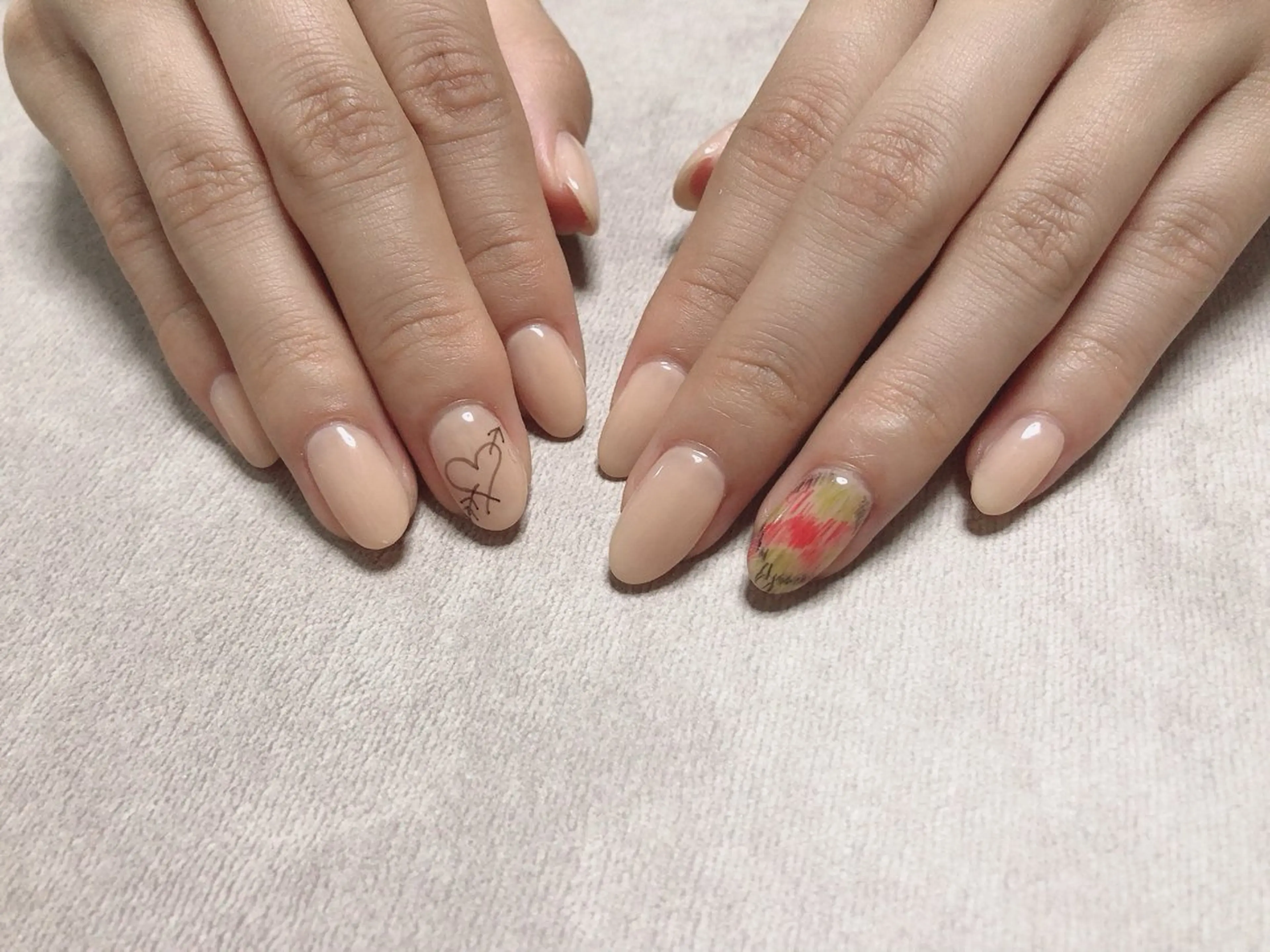 ネイル ロングネイル ミディアムネイル mano nella mano所属・mano nella manoのネイルデザイン