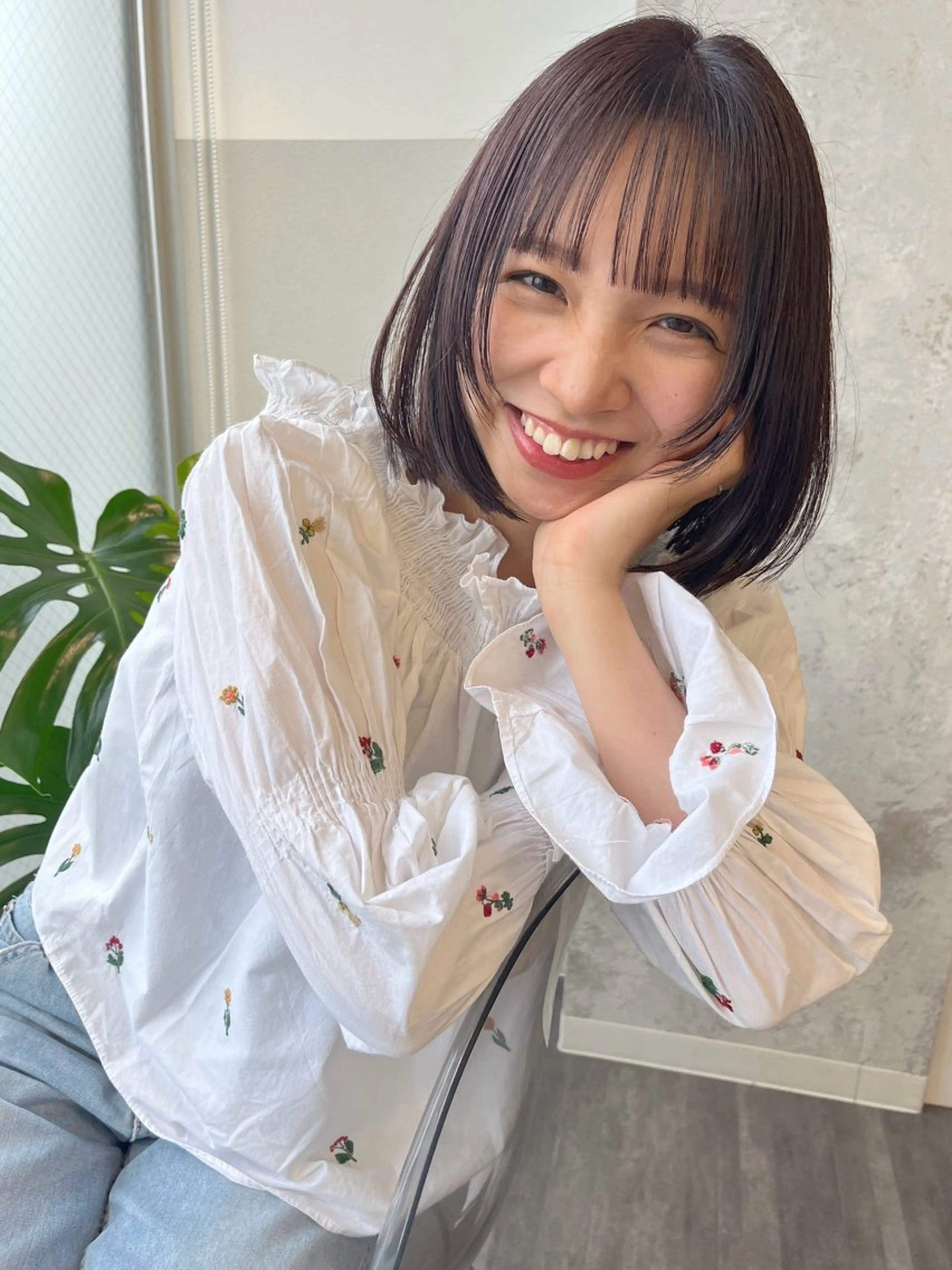 ショート カラー ヘアアレンジ ブリーチ ケアブリーチ デザインカラー ダブルカラー イヤリングカラー umu.［韓国ヘア /ダウンパーマ］のヘアスタイル