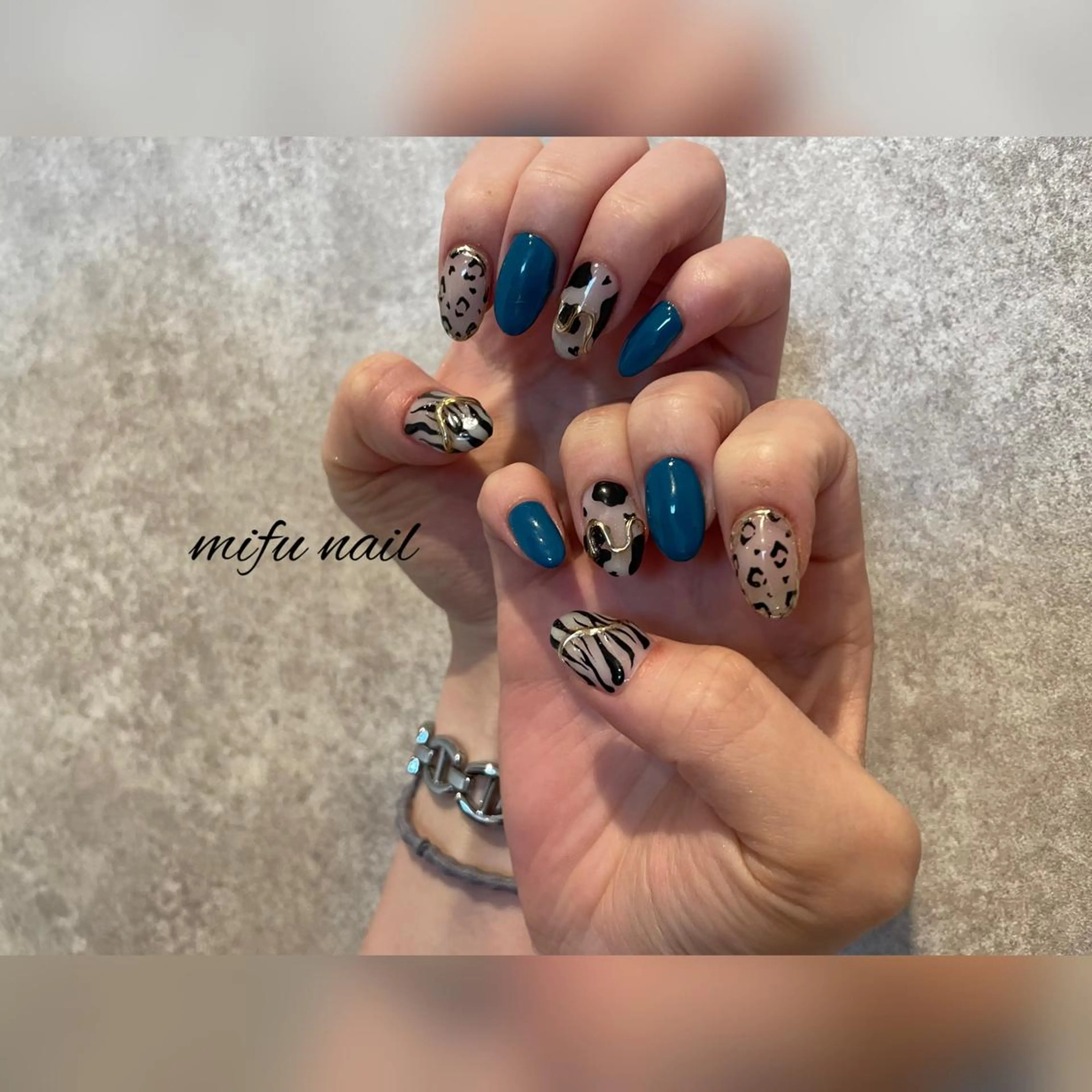 ミディアム ハンドネイル ハンドケア 大田 美笛香のネイルデザイン