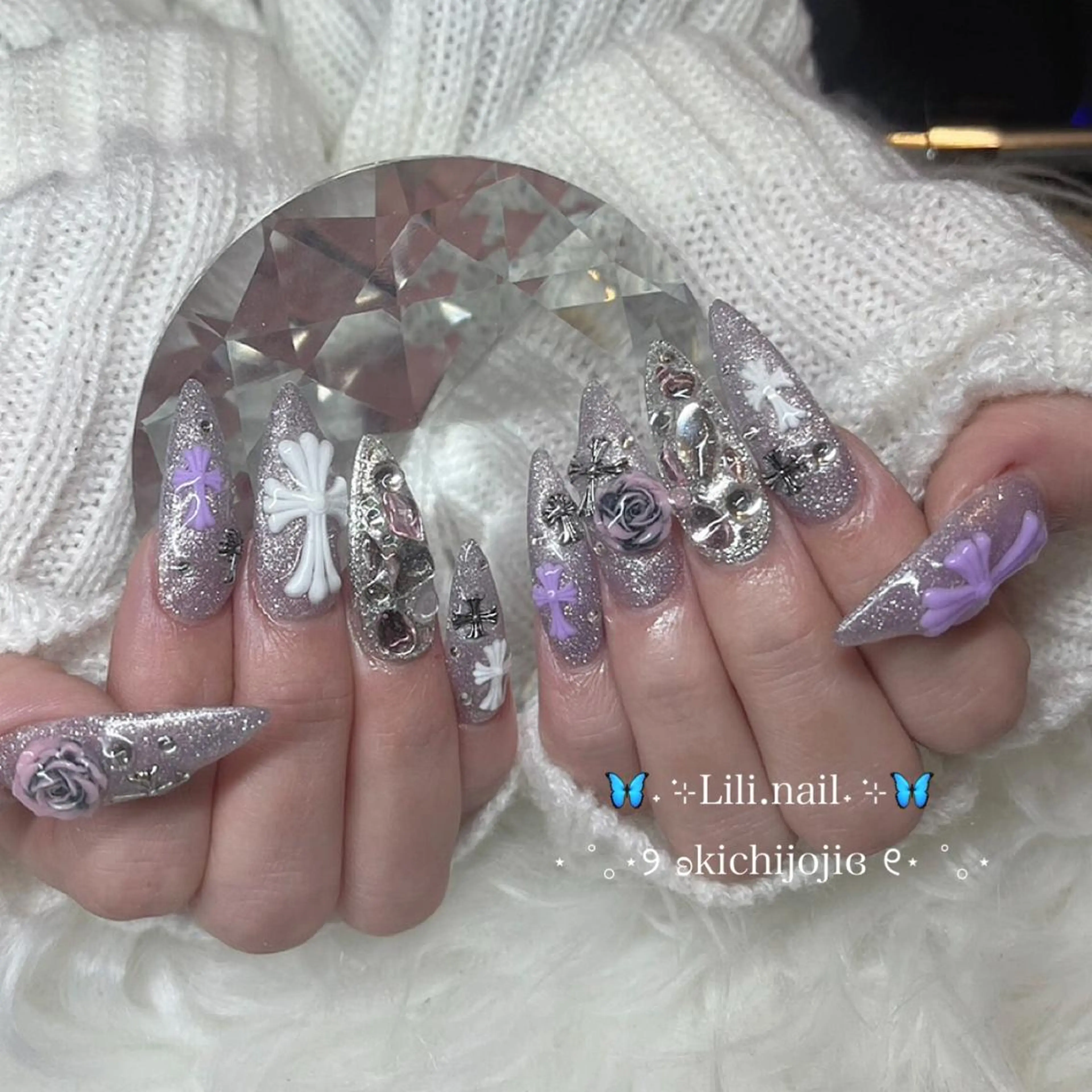 ネイル ハンドネイル フットネイル lili.nail y2k/長さ出しのネイルデザイン