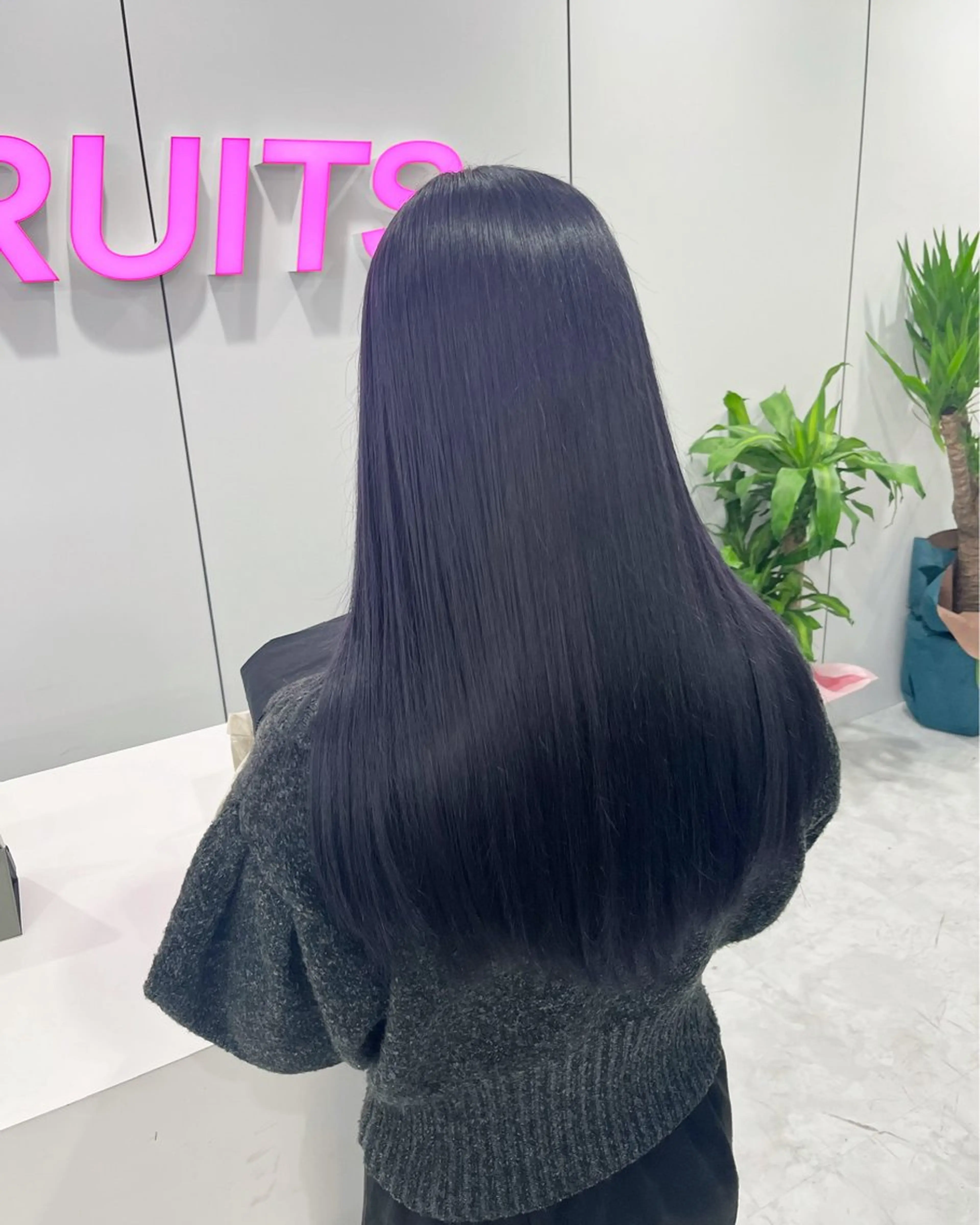 ロング カラー ヘアカラー トリートメント ヘッドスパ ヘアセット 🩵色落ち可愛い 寒色カラー🩵のヘアスタイル